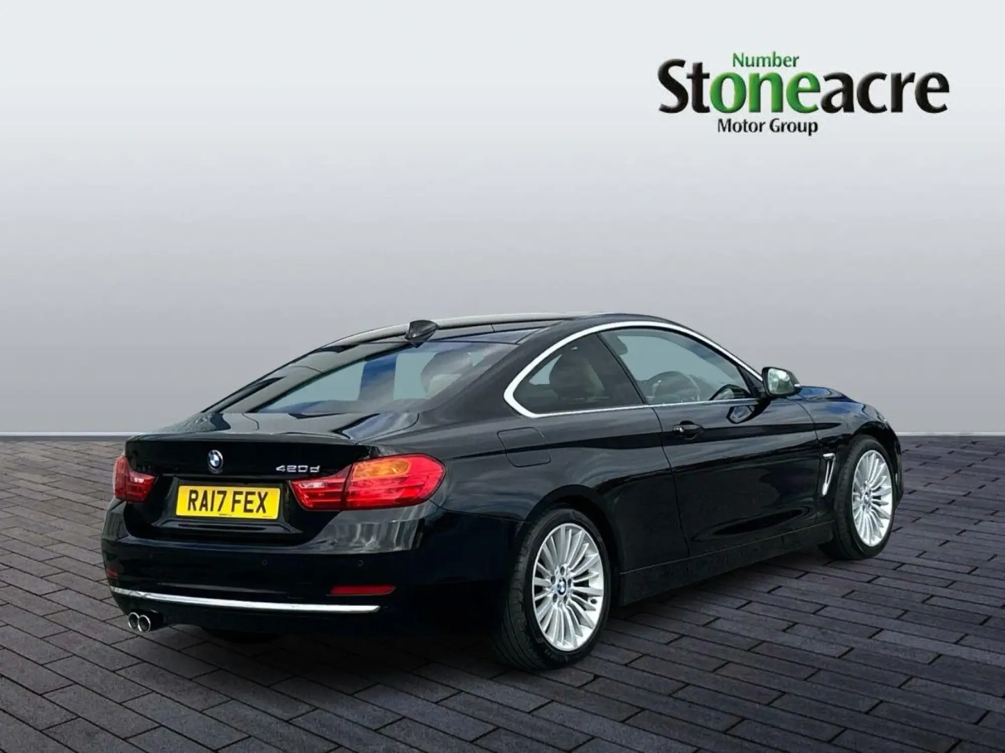 BMW 4 Series 2.0 420d Luxury Auto Euro 6 (s/s) 2dr RA17FEX Image 3