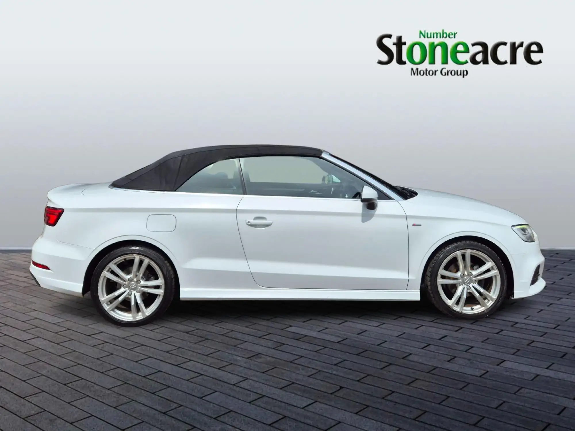 Audi A3 Cabriolet 1.5 TFSI CoD S line S Tronic Euro 6 (s/s) 2dr LY18RZH Image 2
