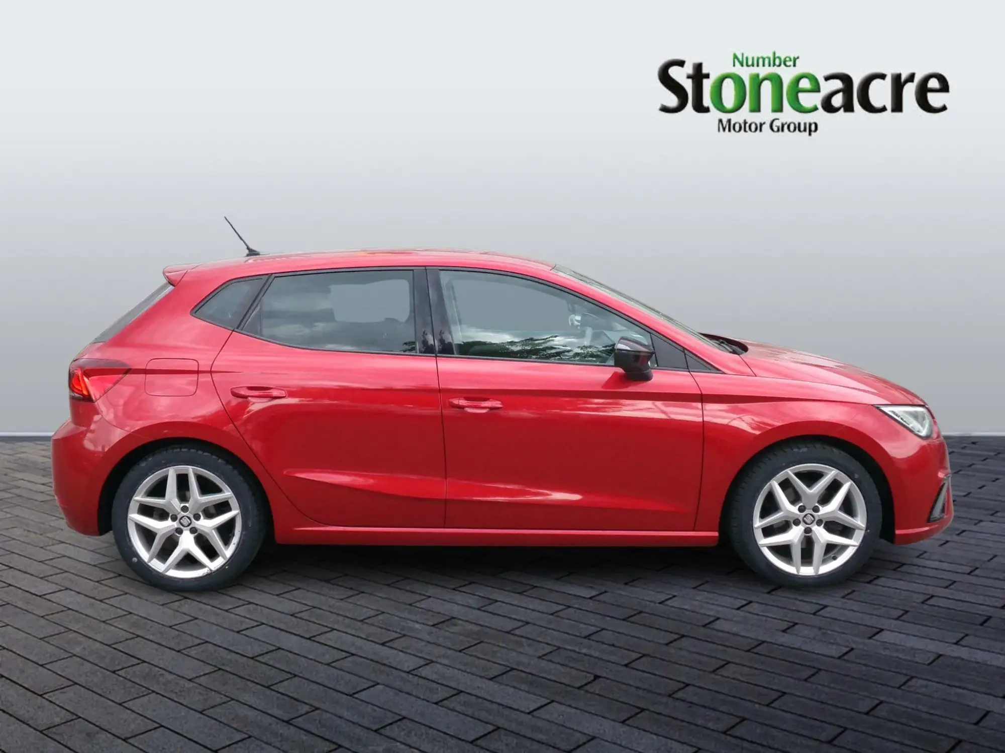 SEAT Ibiza 1.0 TSI 115 FR [EZ] 5dr DF19HXT Image 2