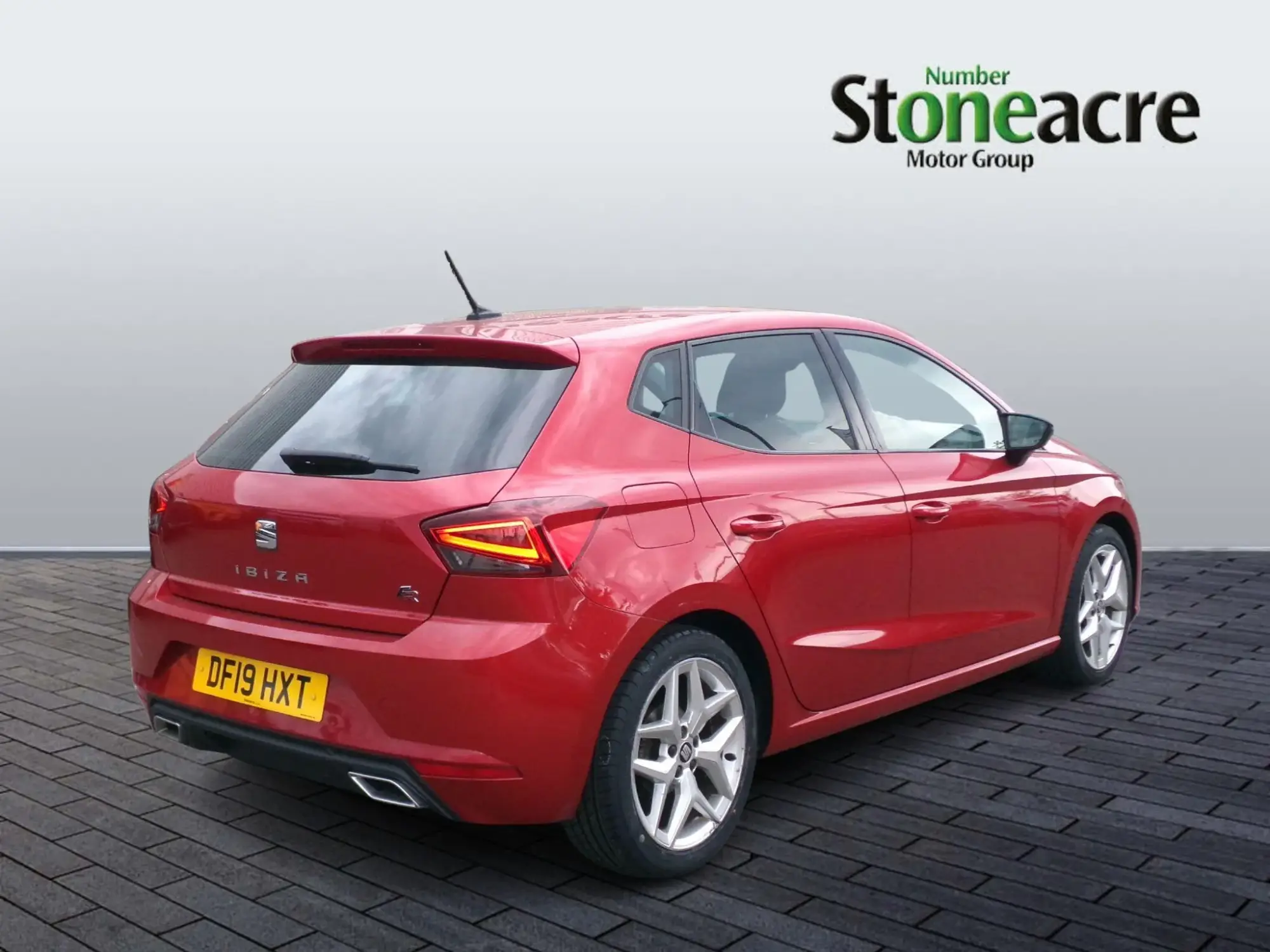 SEAT Ibiza 1.0 TSI 115 FR [EZ] 5dr DF19HXT Image 3