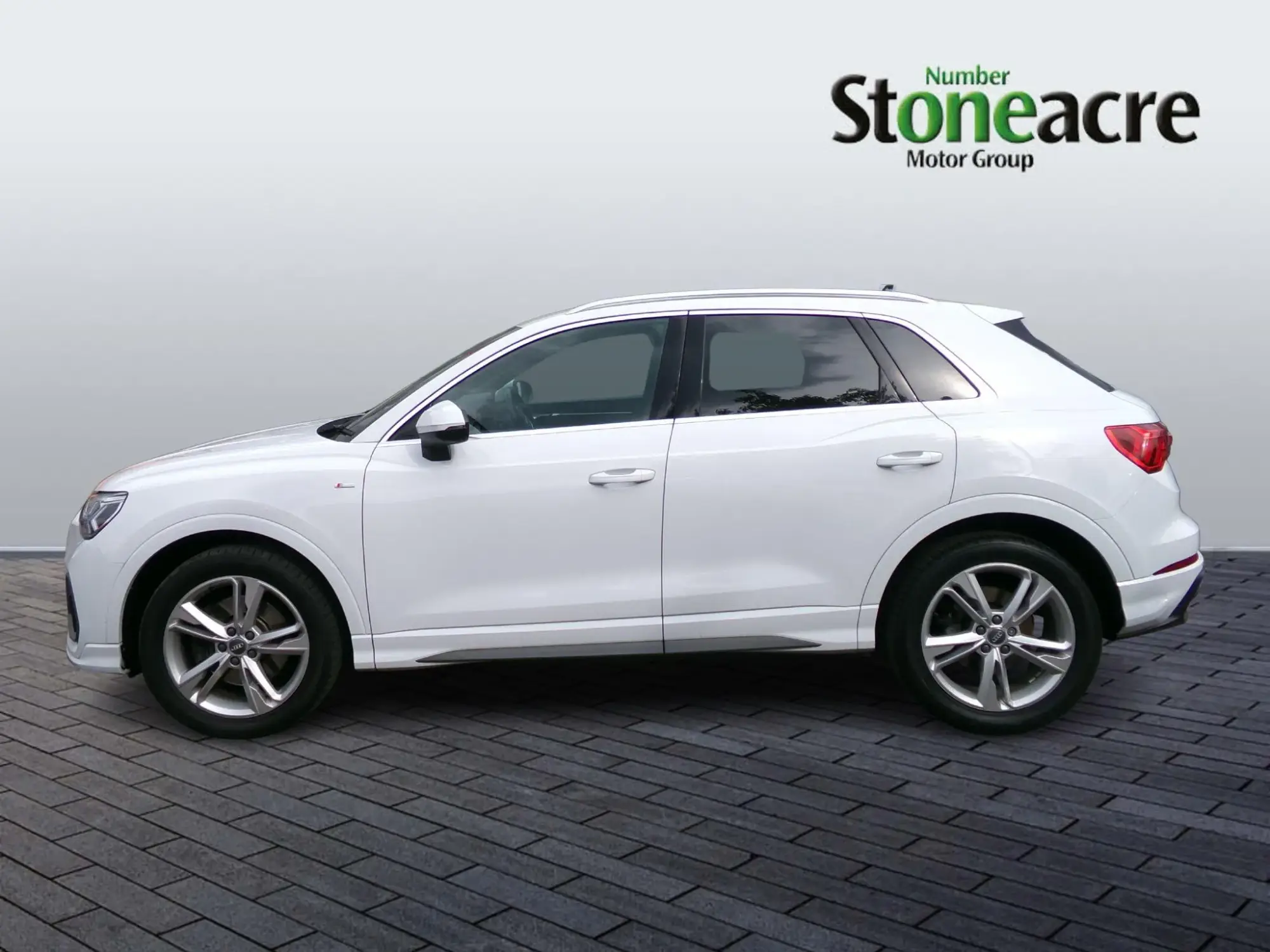 Audi Q3 Image 7
