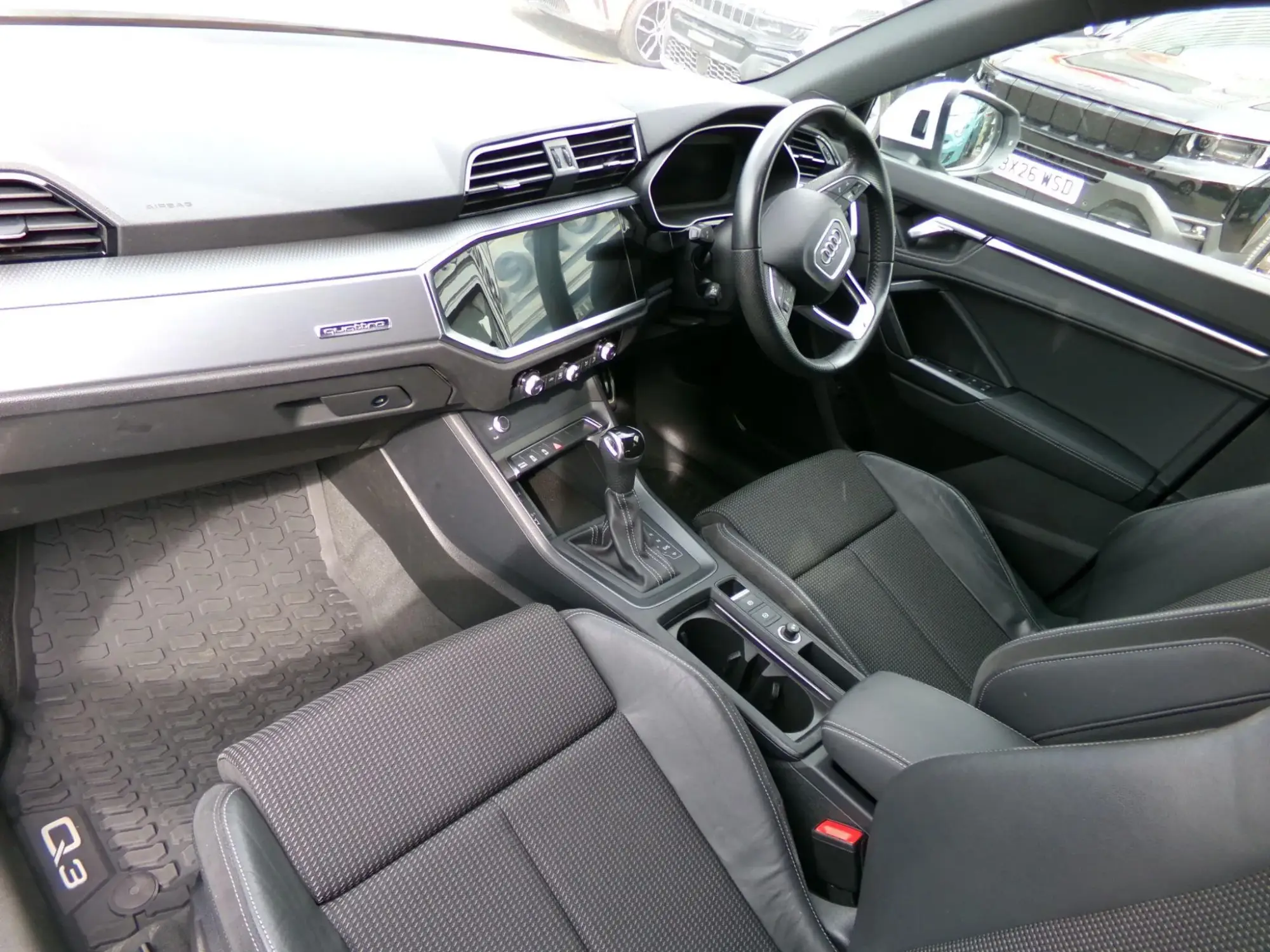Audi Q3 Image 13