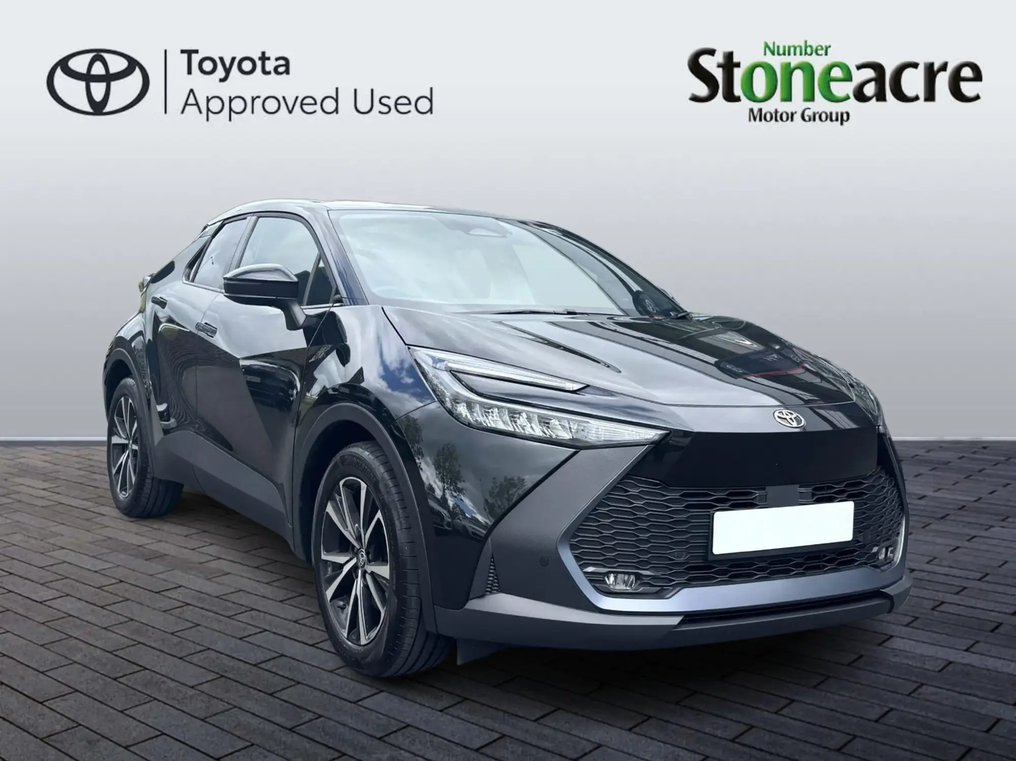 Toyota C-HR Plug-in Hybrid 2.0 VVT-h 13.6 kWh Design CVT Euro 6 (s/s) 5dr NU26AZO Image 1