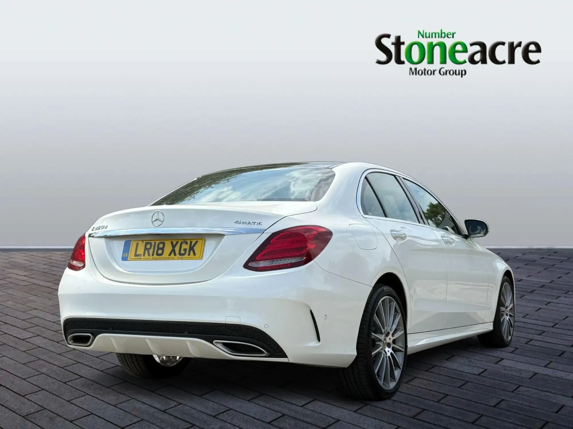 Mercedes-Benz C-Class 2.1 C220d AMG Line (Premium) G-Tronic+ 4MATIC Euro 6 (s/s) 4dr LR18XGK Image 3