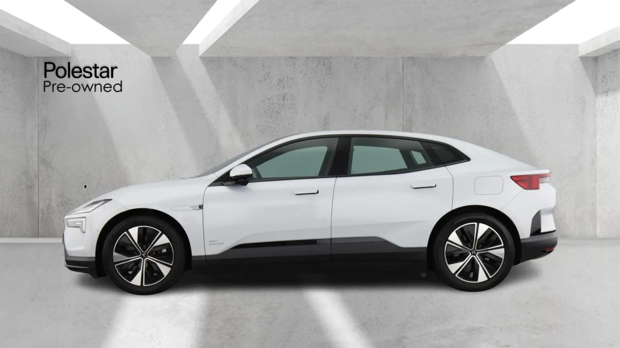 Polestar 4 Single Motor 100kWh Long Range Auto RWD 5dr OW74MVP Image 2