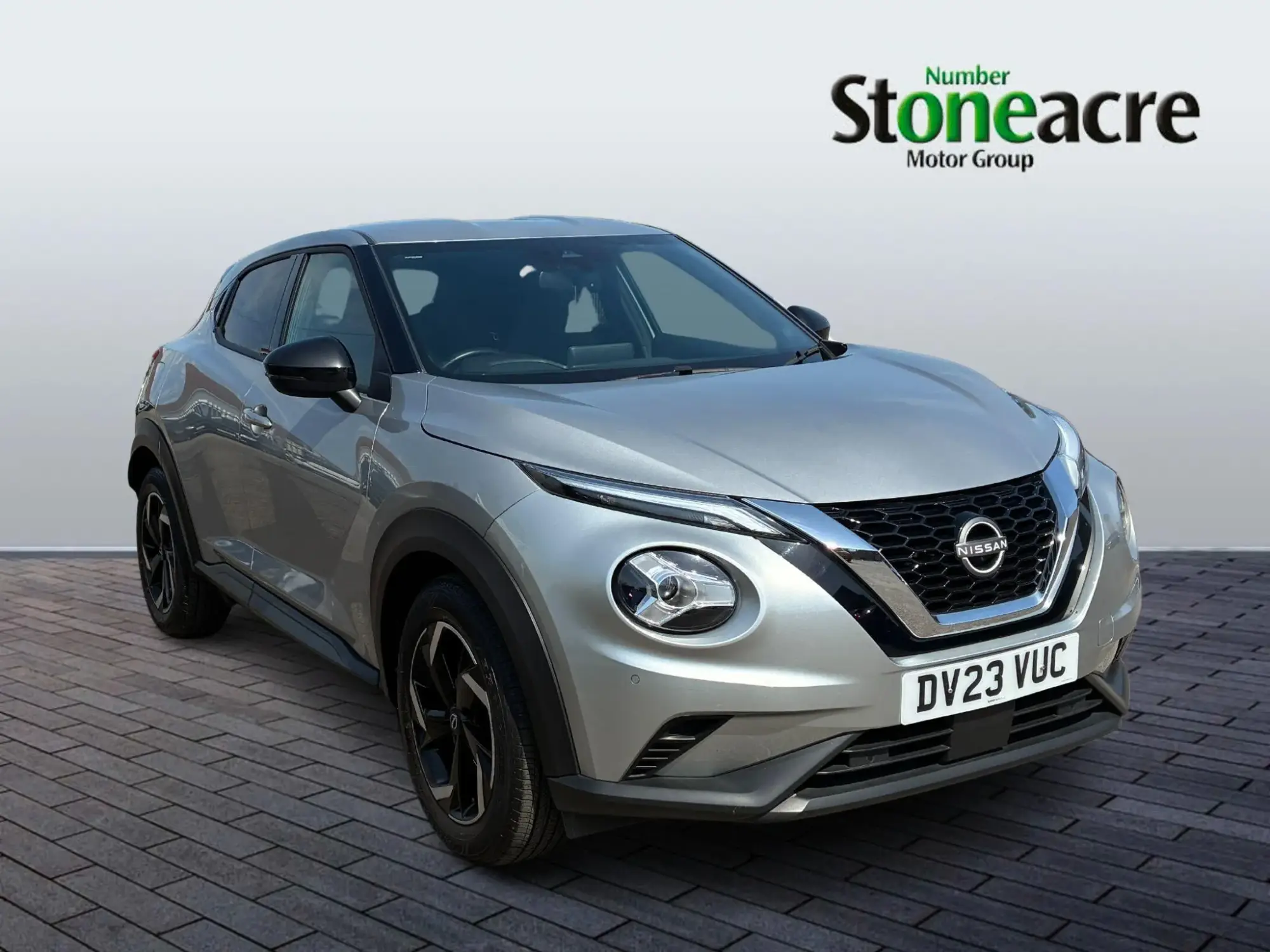 Nissan Juke 1.0 DiG-T N-Connecta 5dr DV23VUC Image 1