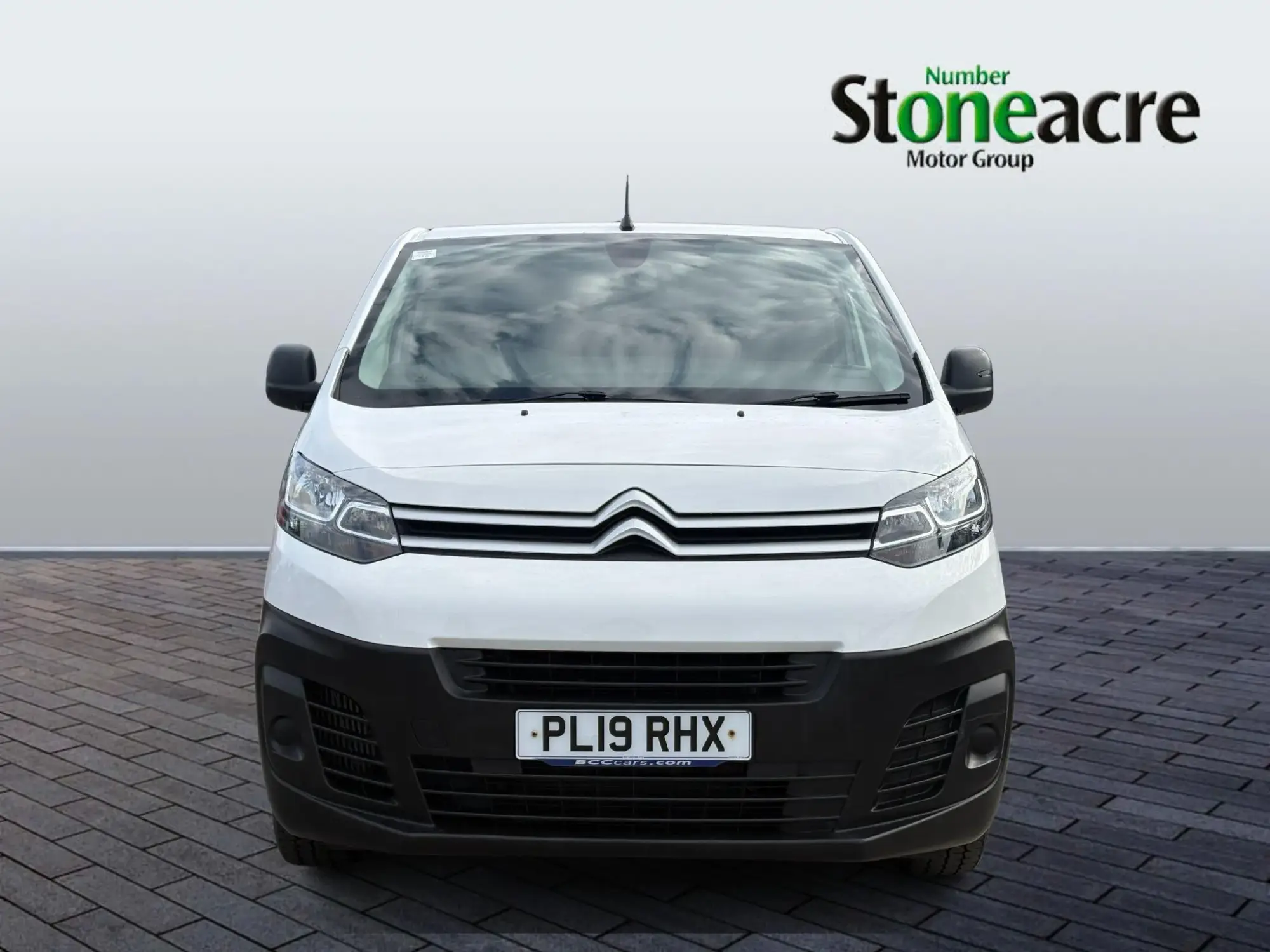 Citroen Dispatch 1.5 BlueHDi 1000 Enterprise M FWD 2 Euro 6 (s/s) 6dr PL19RHX Image 2