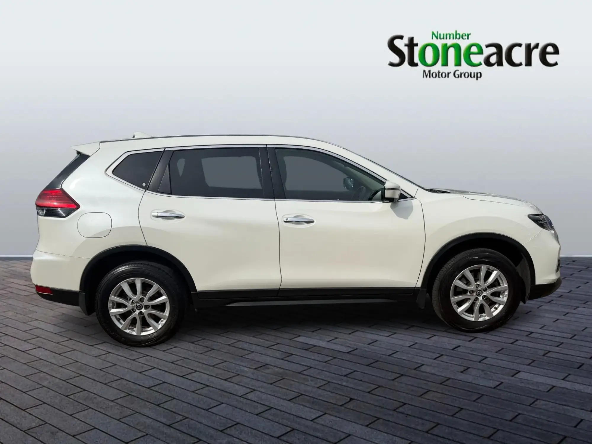 Nissan X-Trail 1.7 dCi Acenta Premium Euro 6 (s/s) 5dr EK21UXJ Image 2