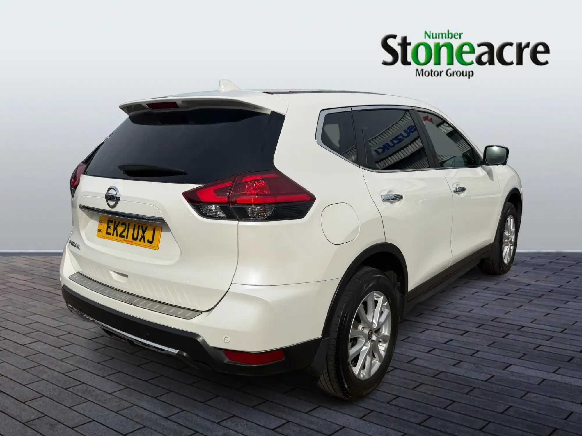 Nissan X-Trail 1.7 dCi Acenta Premium Euro 6 (s/s) 5dr EK21UXJ Image 3