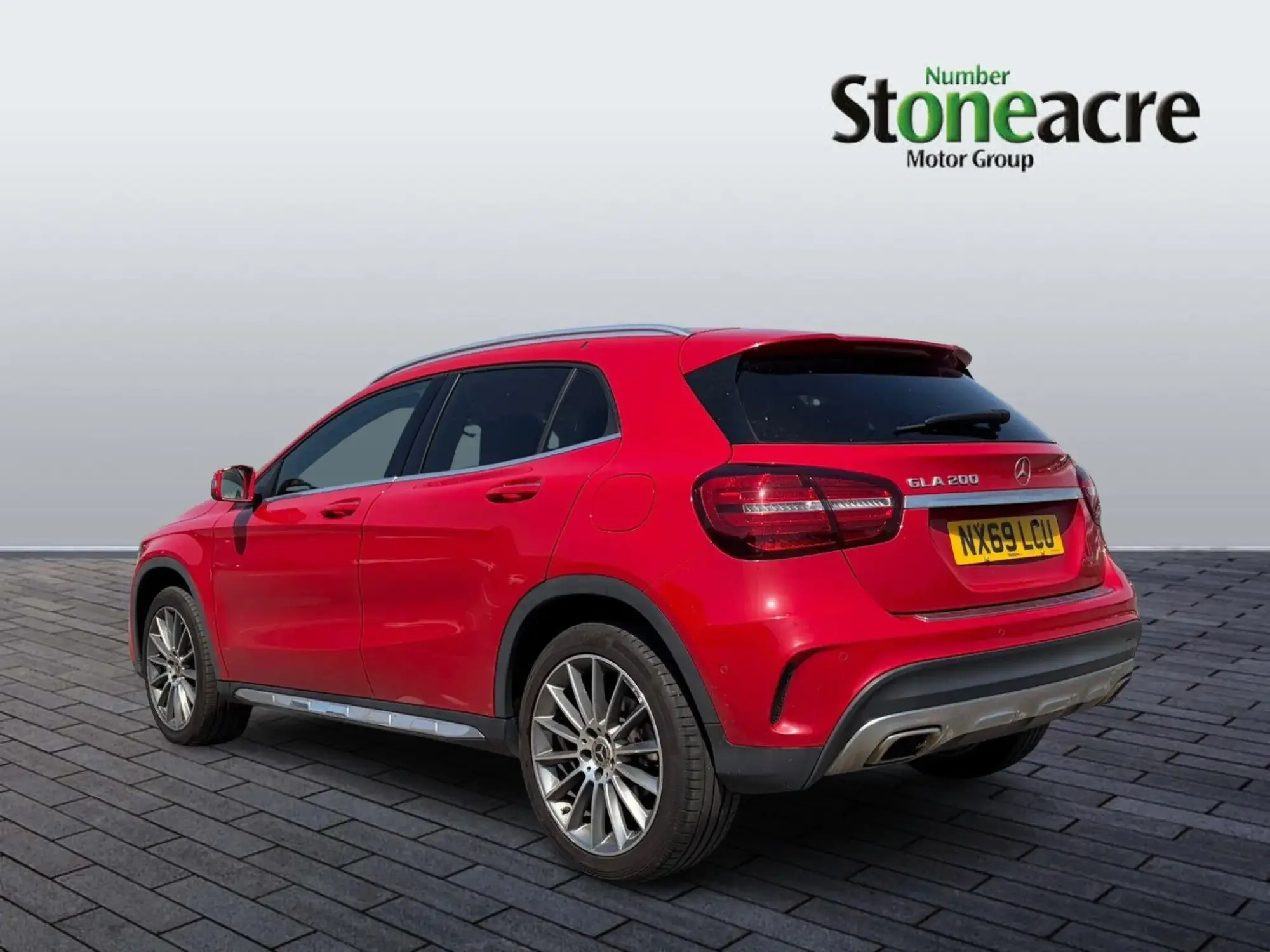 Mercedes-Benz GLA Image 6