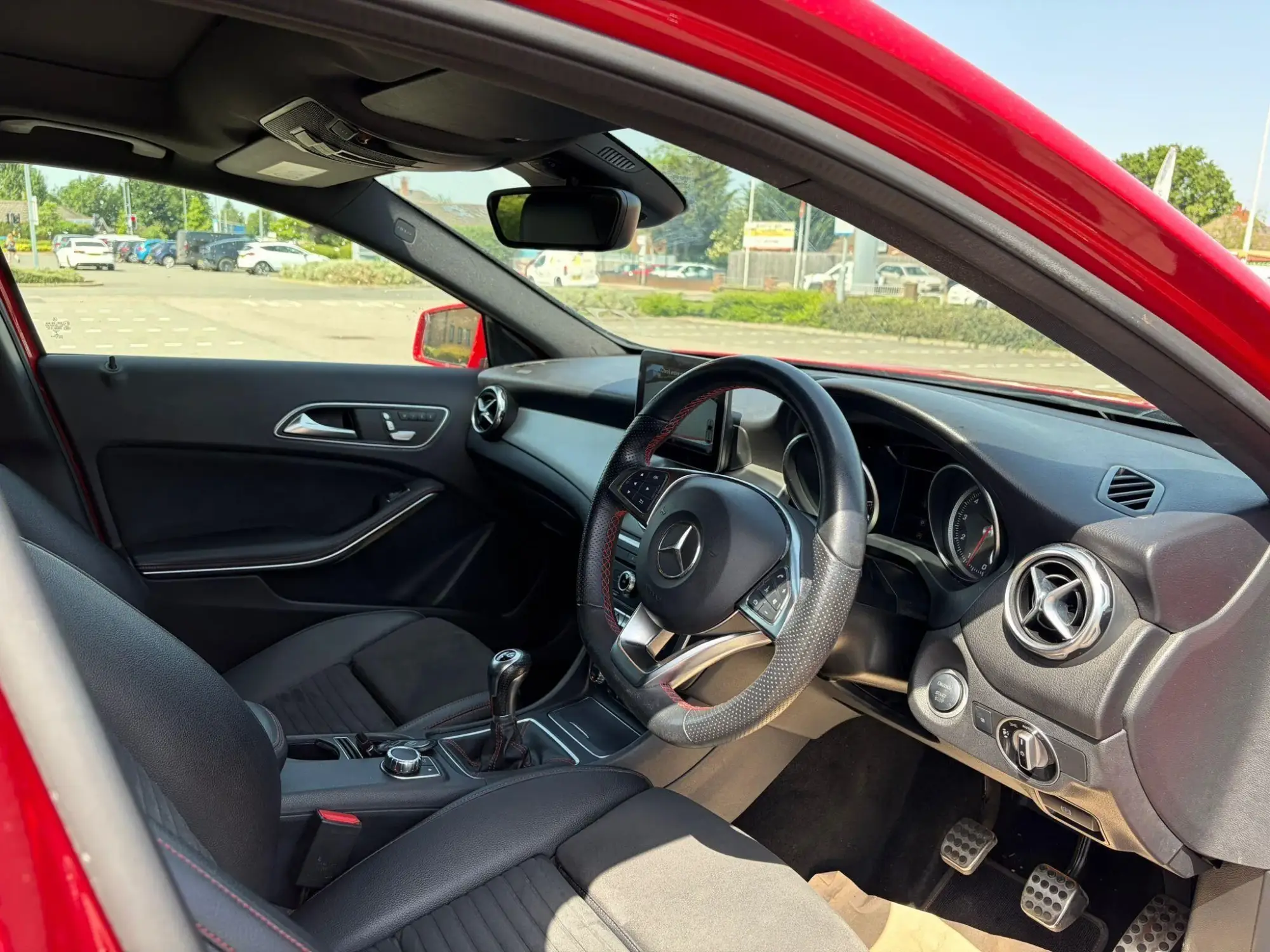 Mercedes-Benz GLA Image 10