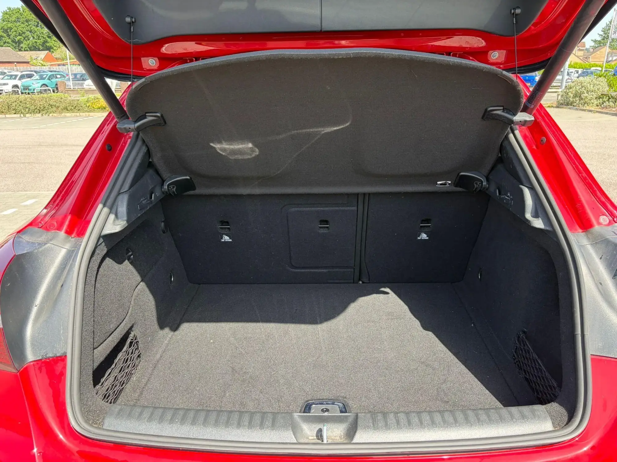 Mercedes-Benz GLA Image 18