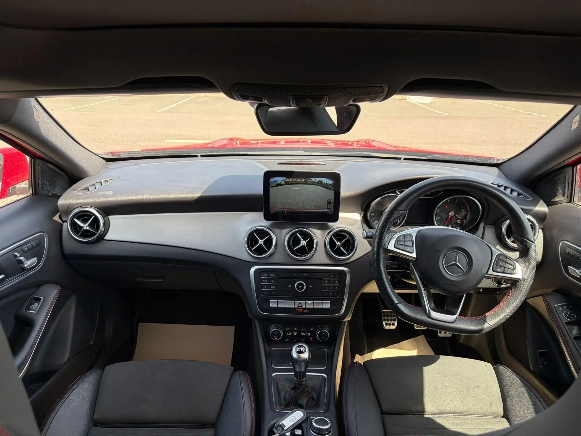 Mercedes-Benz GLA Image 24