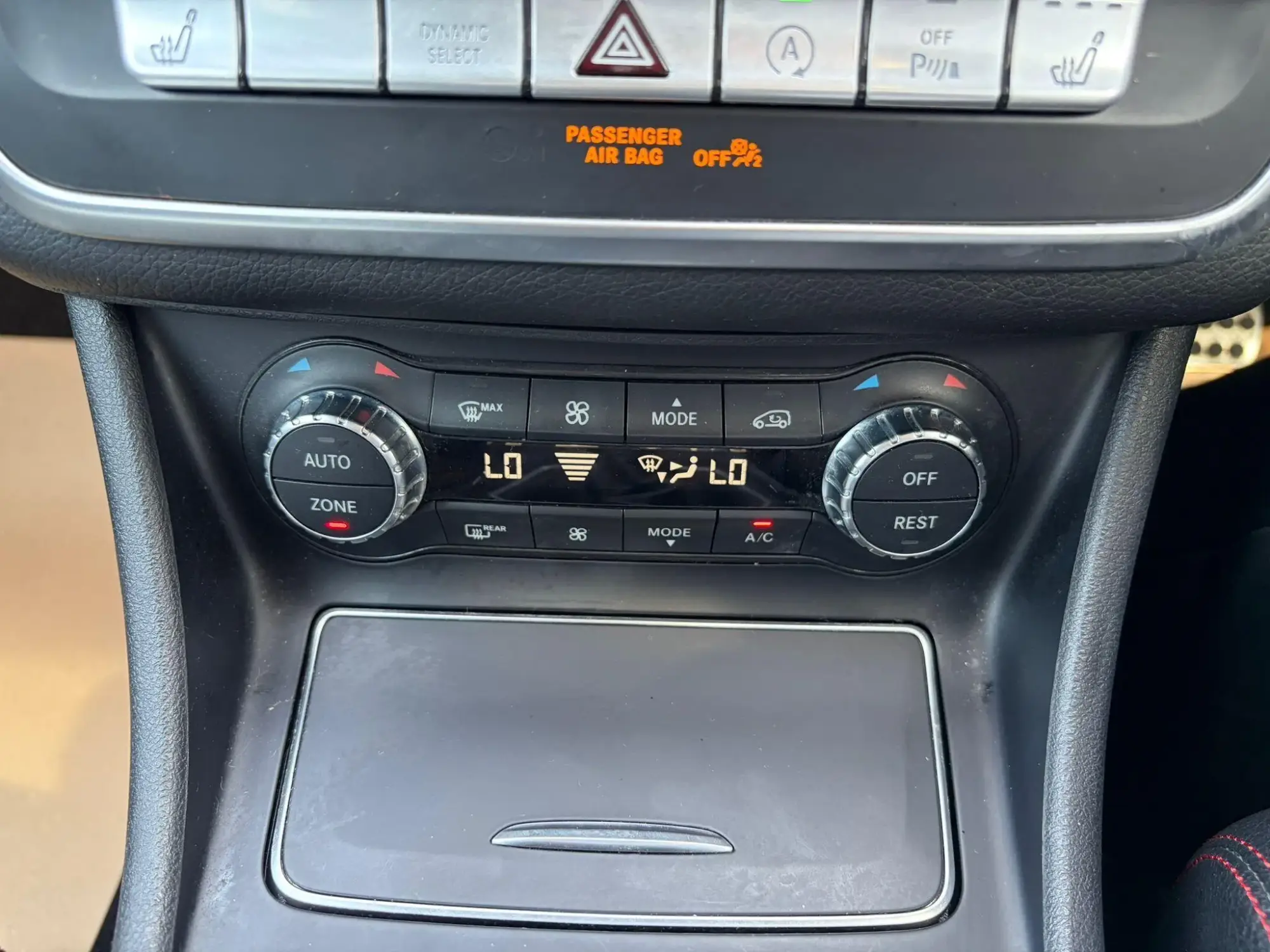 Mercedes-Benz GLA Image 26