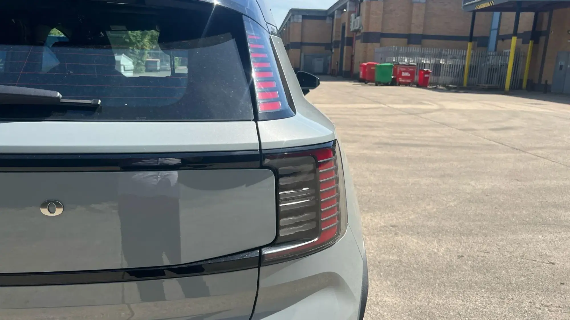 Volvo EX30 200kW SM Extended Range Plus 69kWh 5dr Auto ND26LFV Image 3