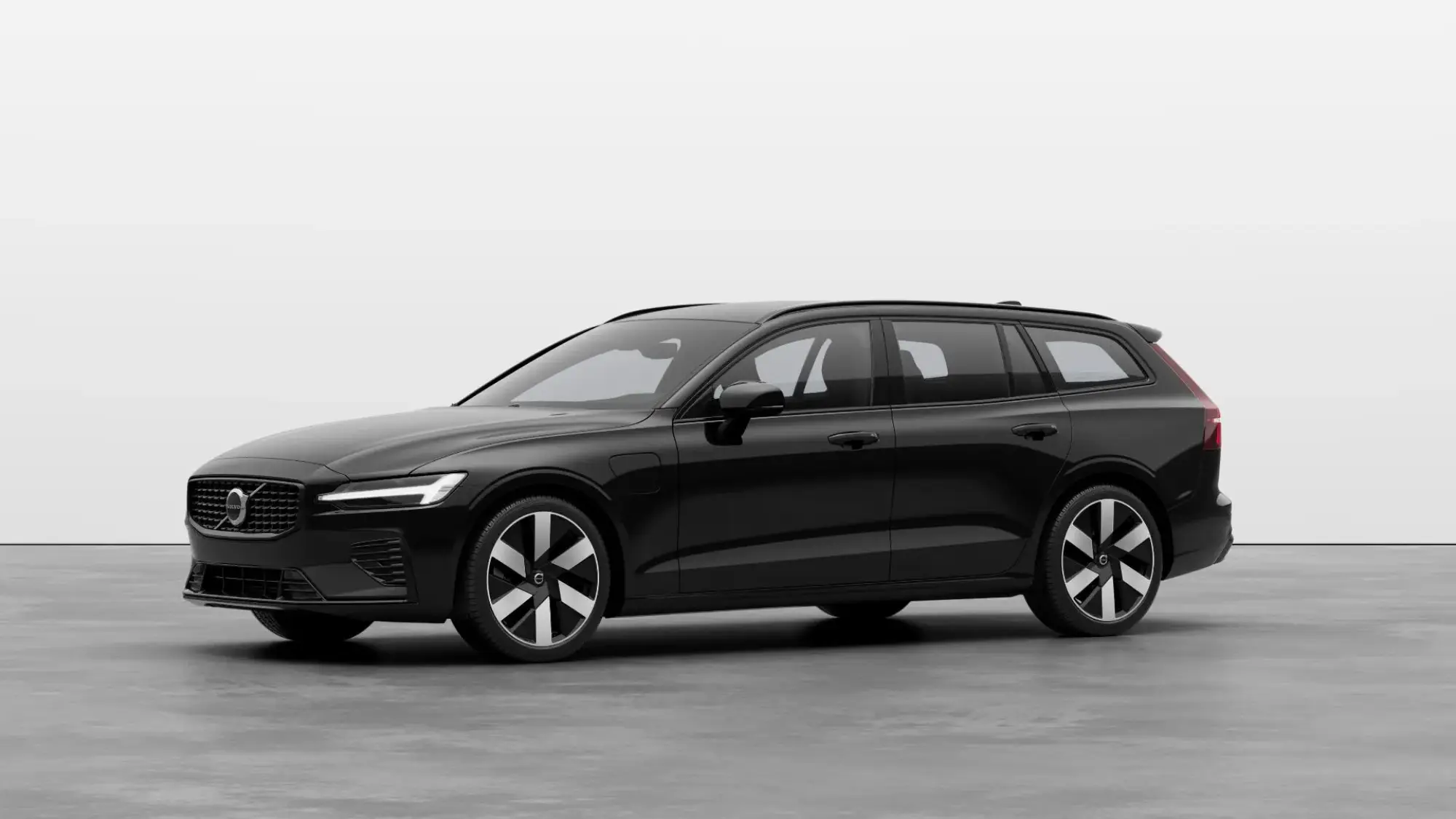 Volvo V60 Plug-In Hybrid 2.0 T6 [335] PHEV Plus Dark 5dr AWD Auto Image 1