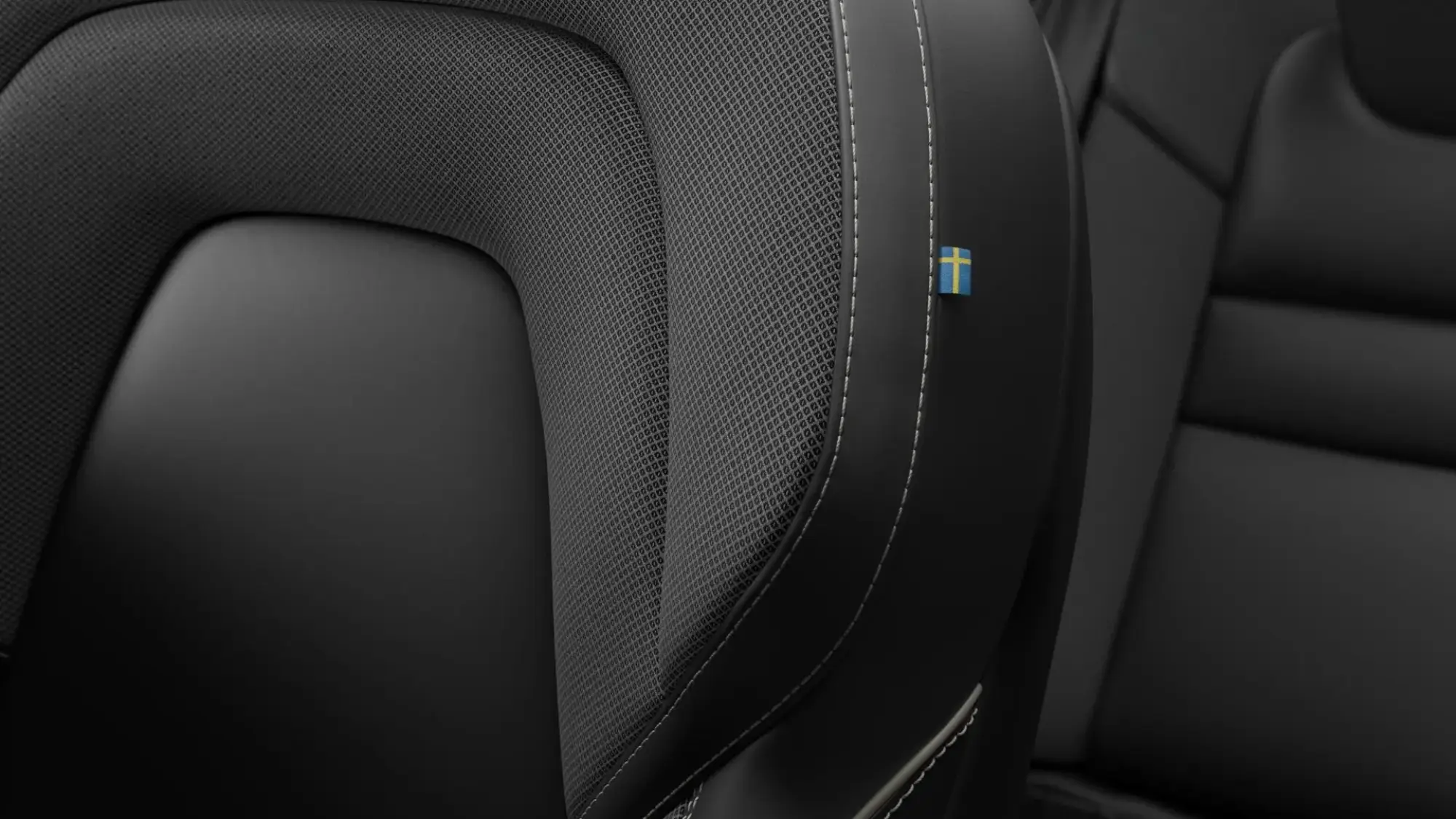 Volvo V60 Plug-In Hybrid 2.0 T6 [335] PHEV Plus Dark 5dr AWD Auto Image 6