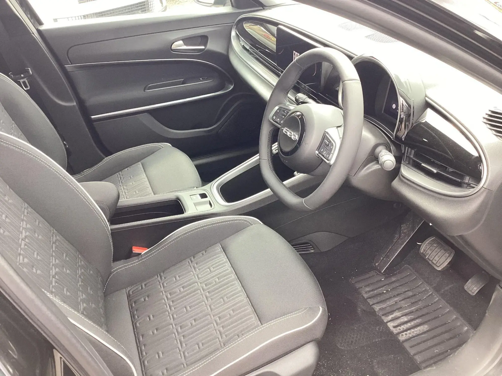 Fiat 600 Petrol Image 9 Fiat 600 Petrol Image 9