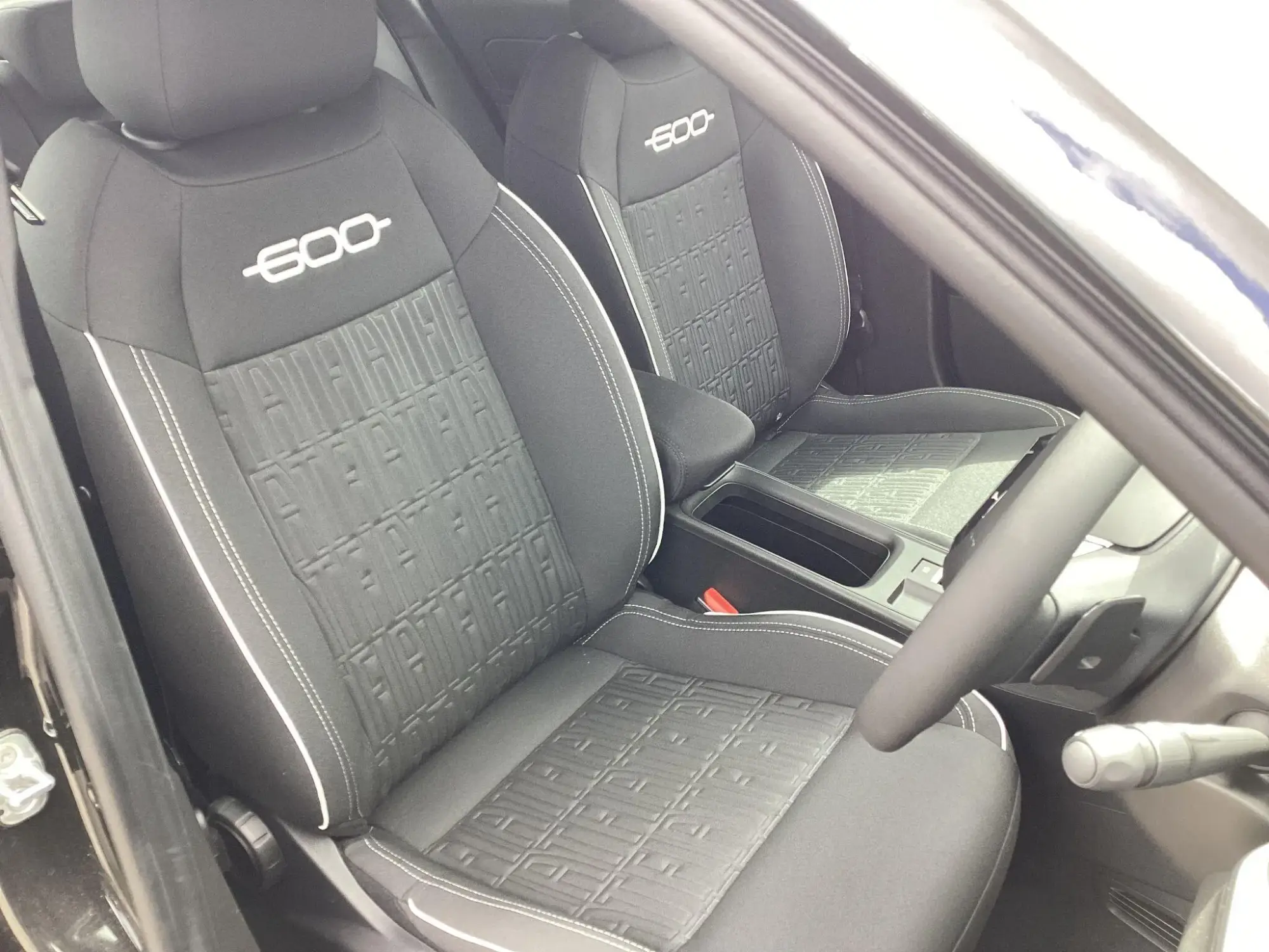 Fiat 600 Petrol Image 10 Fiat 600 Petrol Image 10