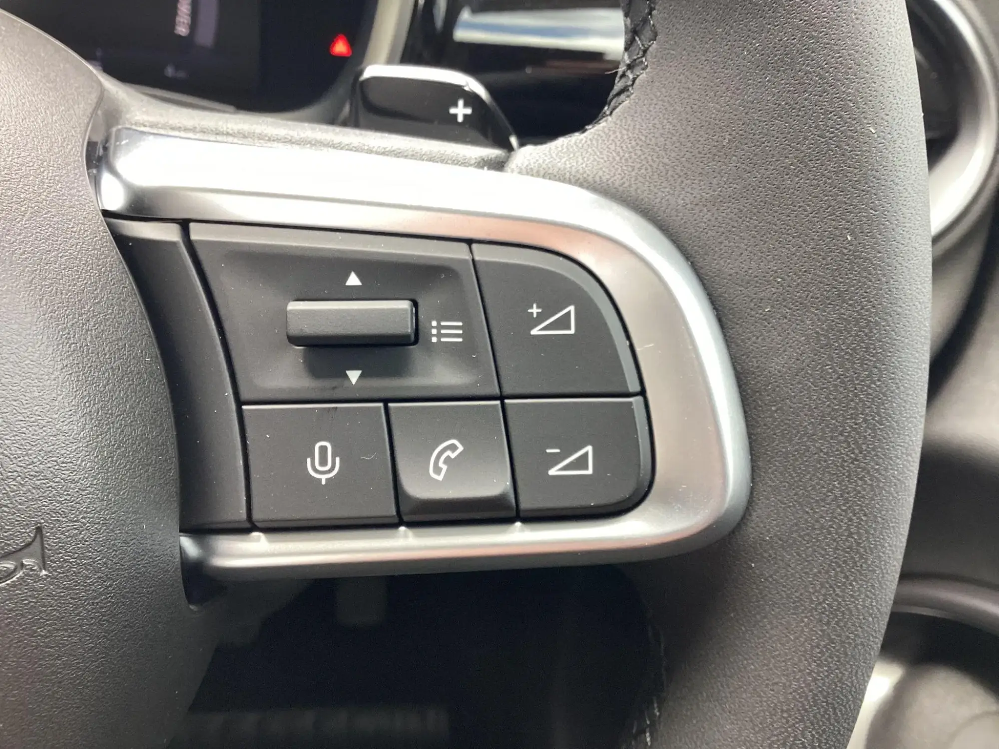 Fiat 600 Petrol Image 20 Fiat 600 Petrol Image 20