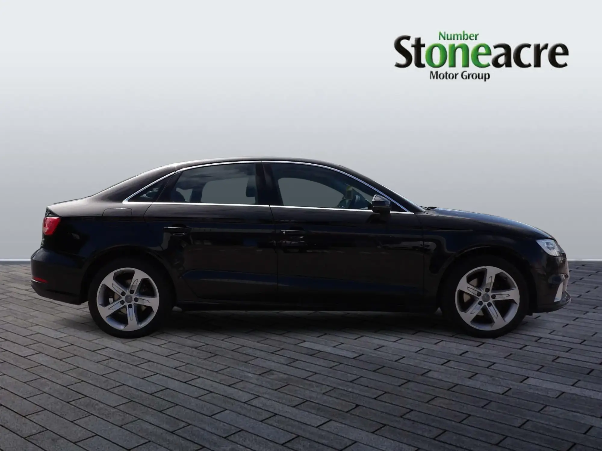 Audi A3 1.5 TFSI CoD Sport Euro 6 (s/s) 4dr MX18YGN Image 2