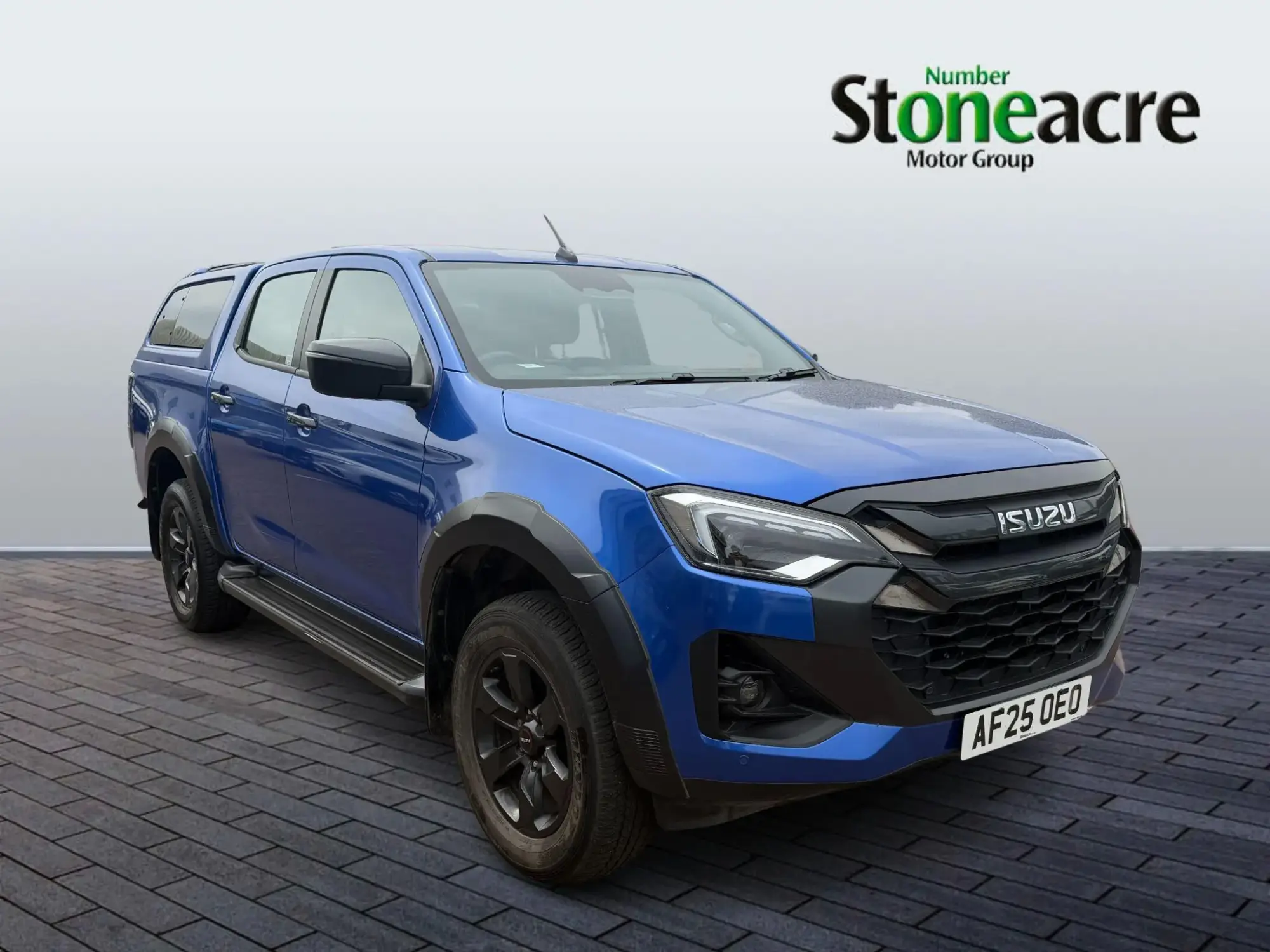 Isuzu D-Max 1.9 TD V-Cross 4WD Euro 6 (s/s) 4dr AF25OEO Image 1