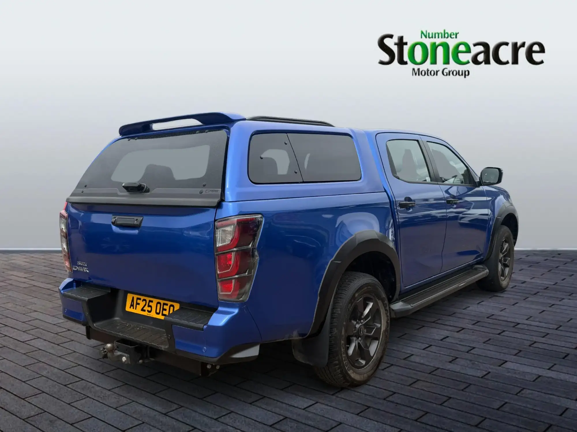 Isuzu D-Max 1.9 TD V-Cross 4WD Euro 6 (s/s) 4dr AF25OEO Image 3