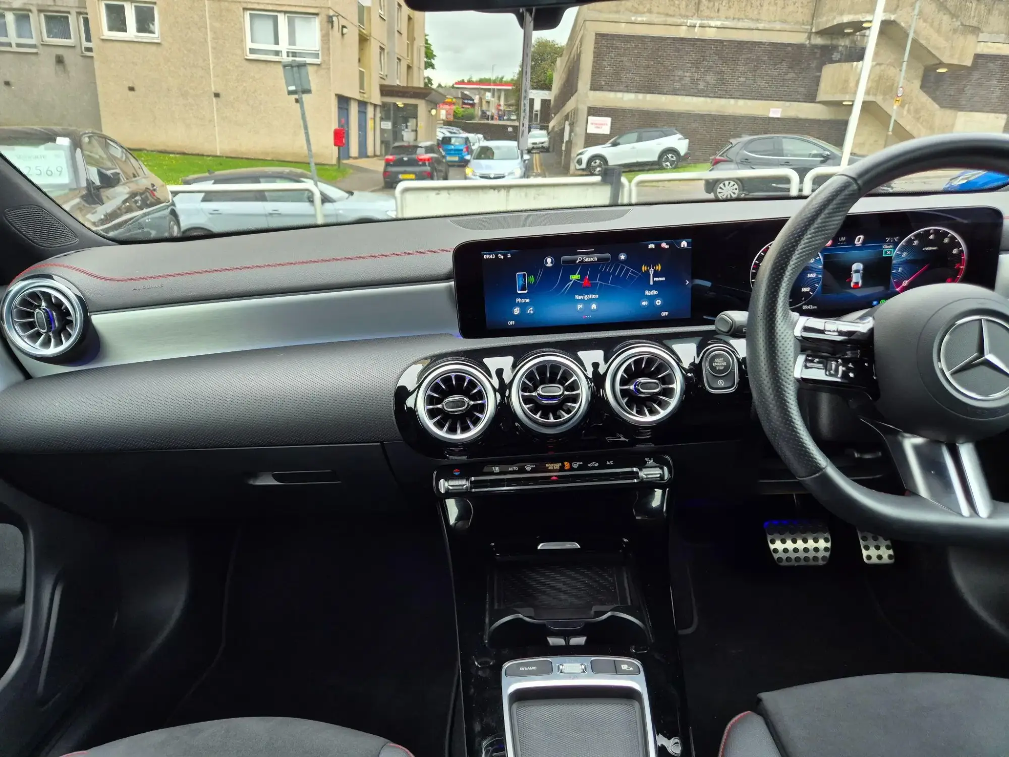 Mercedes-Benz CLA Image 15 Mercedes-Benz CLA Image 15