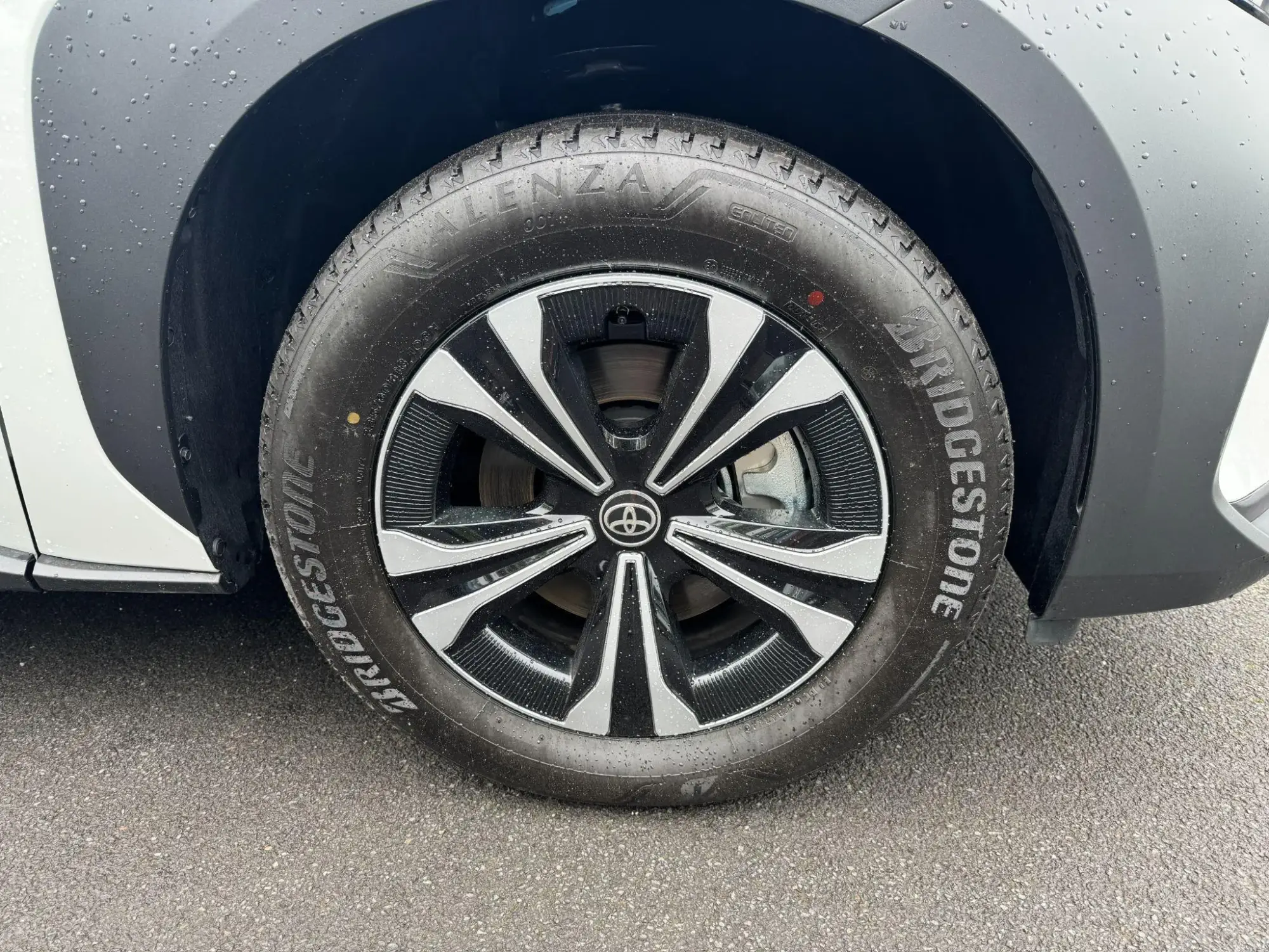 Toyota bZ4X Image 9