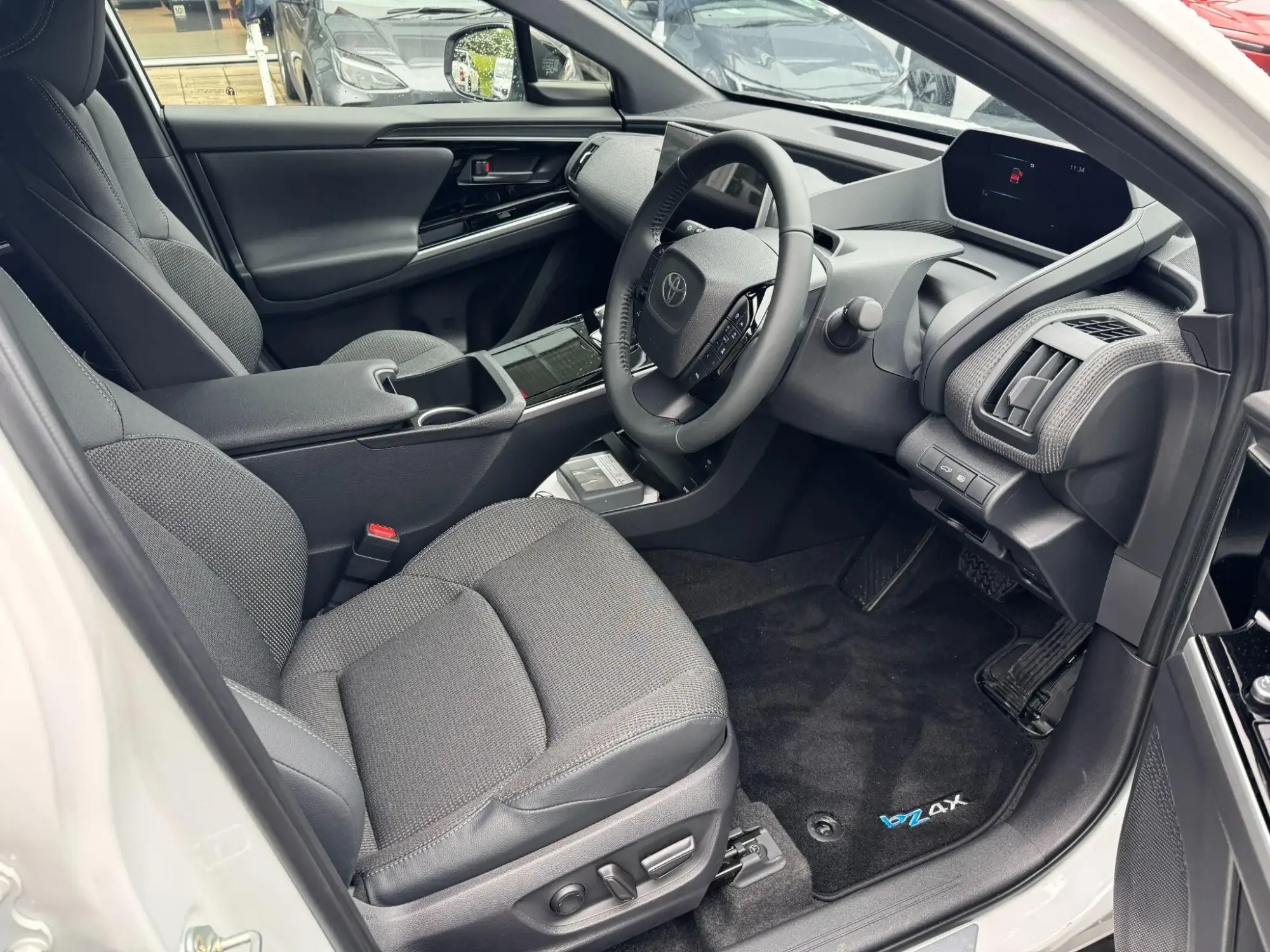 Toyota bZ4X Image 11