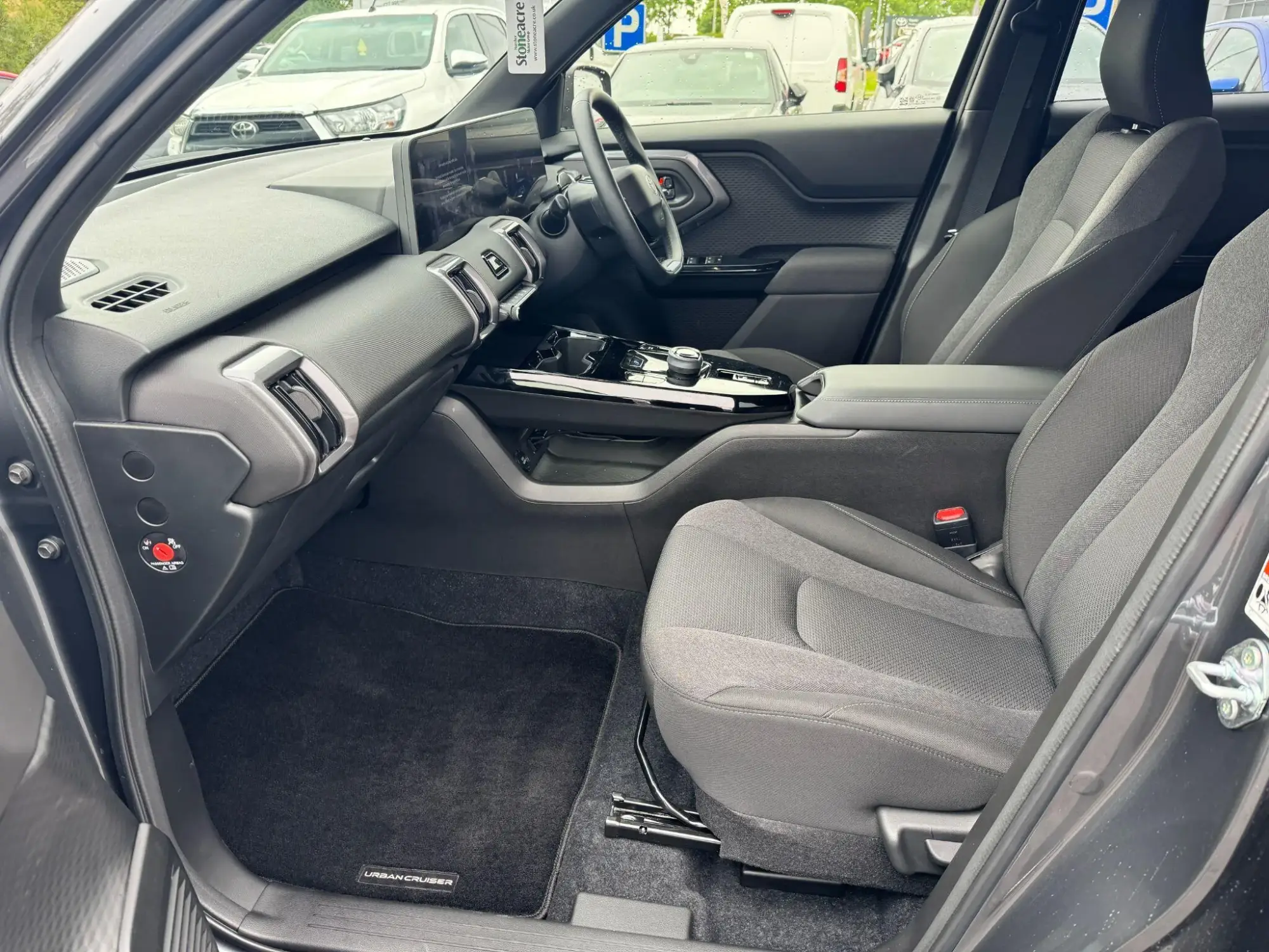 Toyota Urban Cruiser Image 14