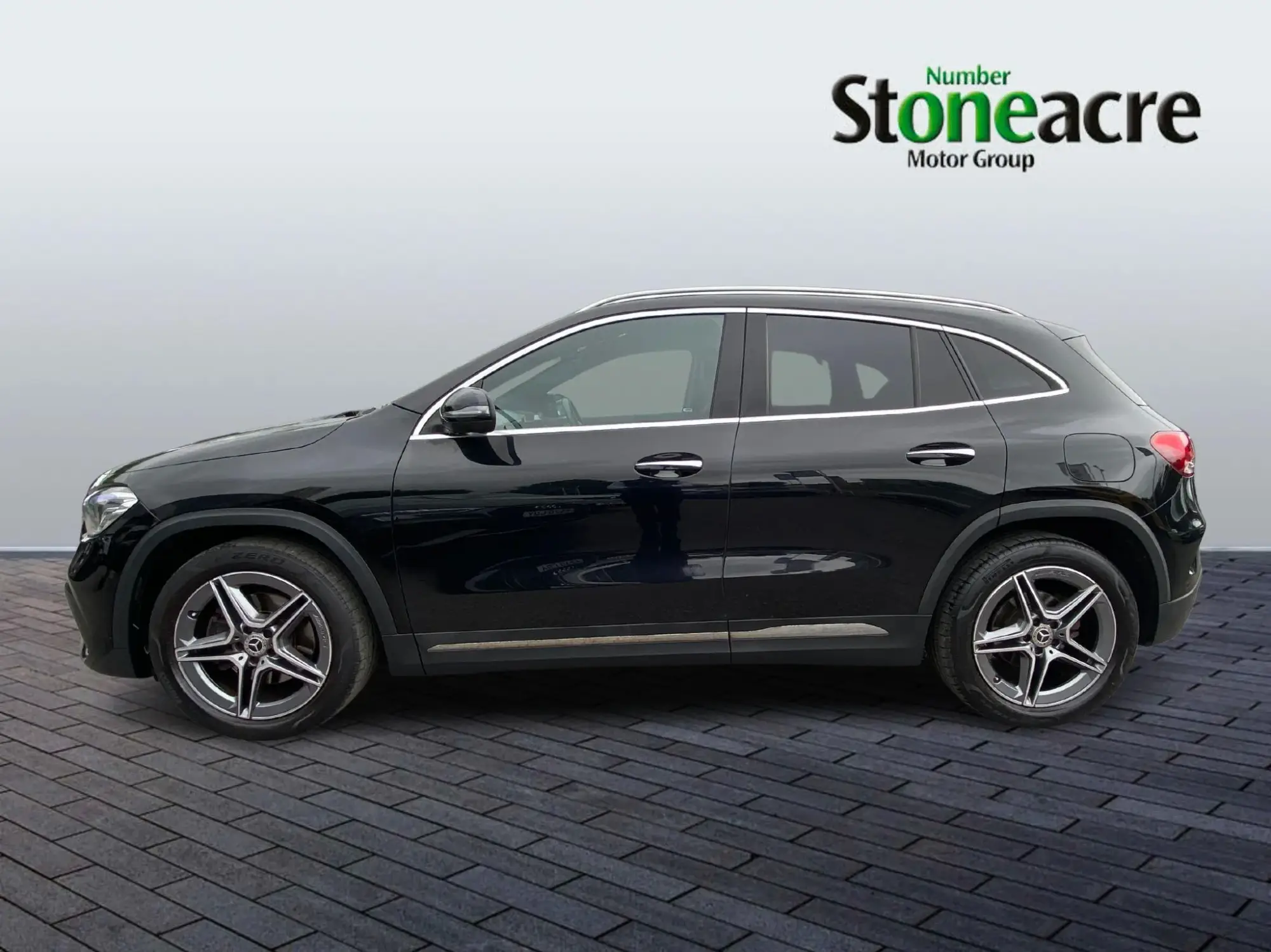 Mercedes-Benz GLA Image 5