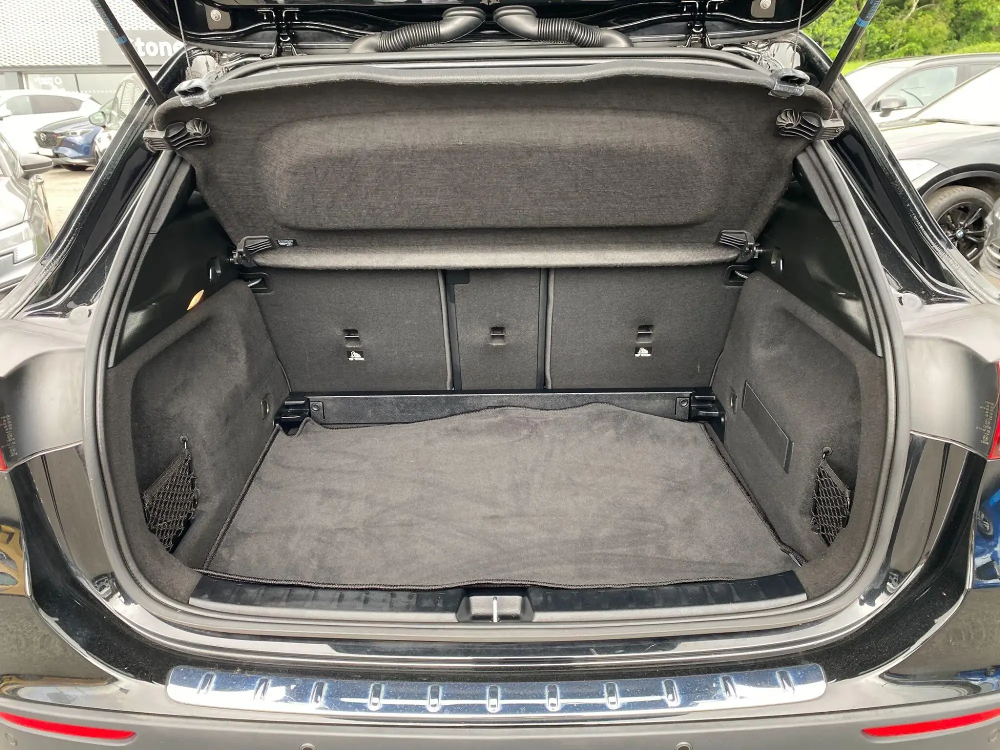 Mercedes-Benz GLA Image 22