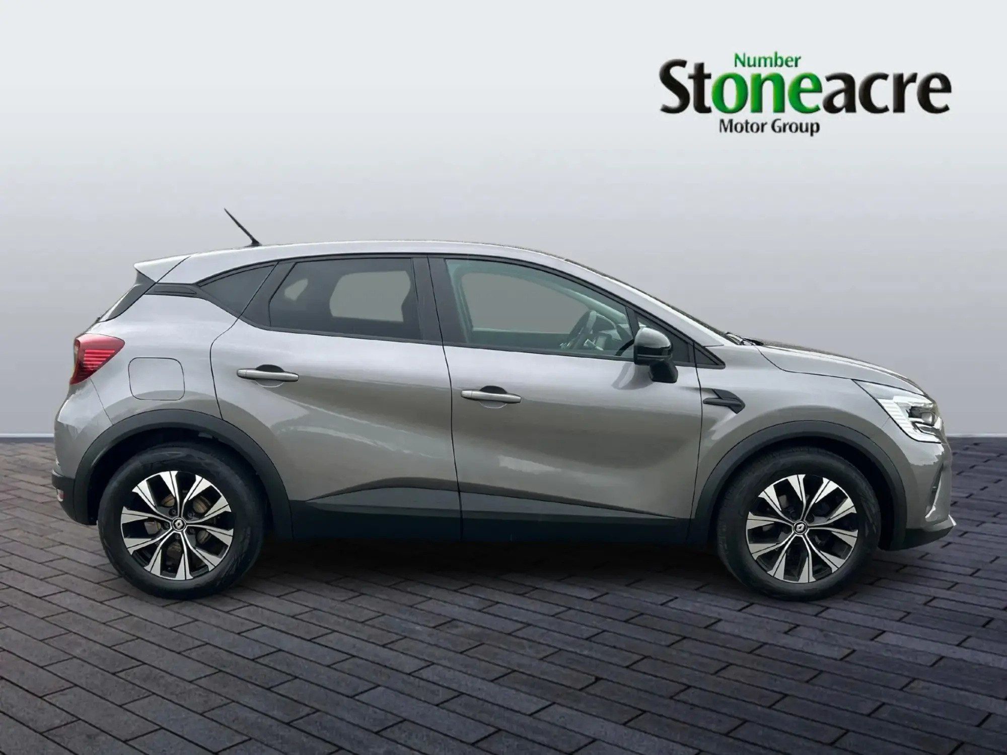Renault Captur Evolution TCe 90 MY22 HN24GLZ Image 2