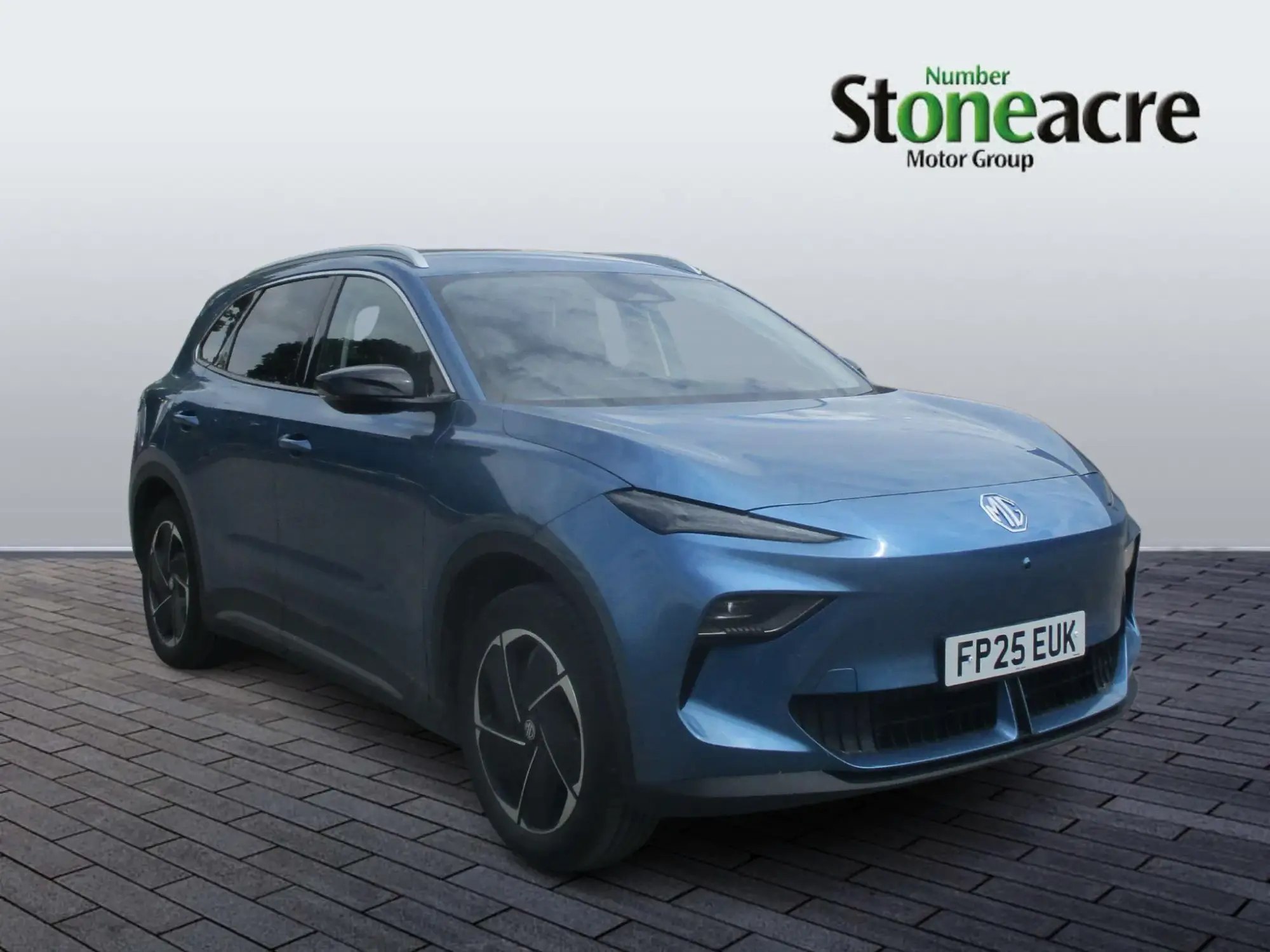 MG S5 EV 64kWh Trophy Long Range Auto 5dr FP25EUK Image 1