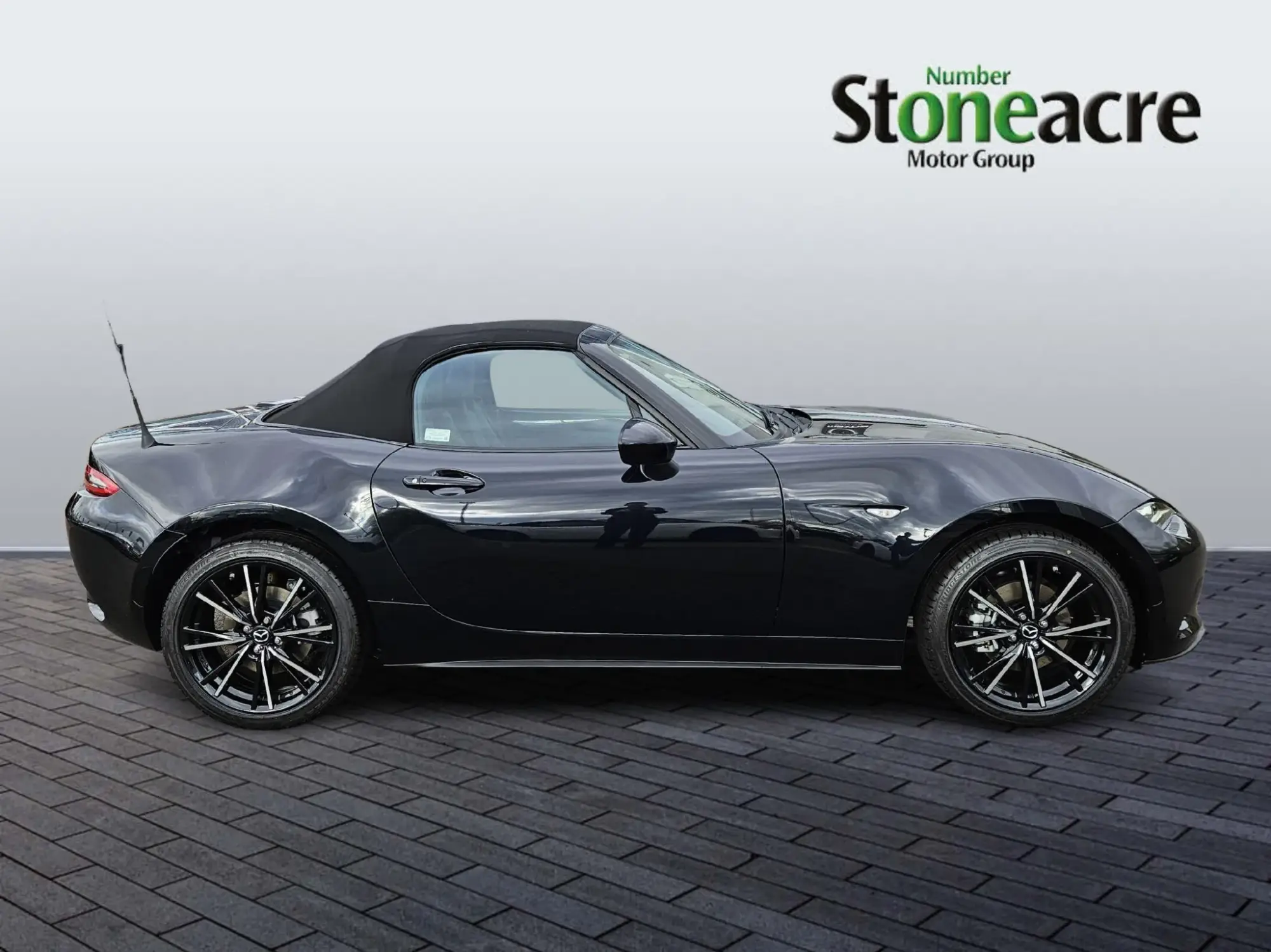 Mazda MX-5 2.0 SKYACTIV-G Exclusive-Line Roadster Euro 6 (s/s) 2dr NL26MZE Image 2