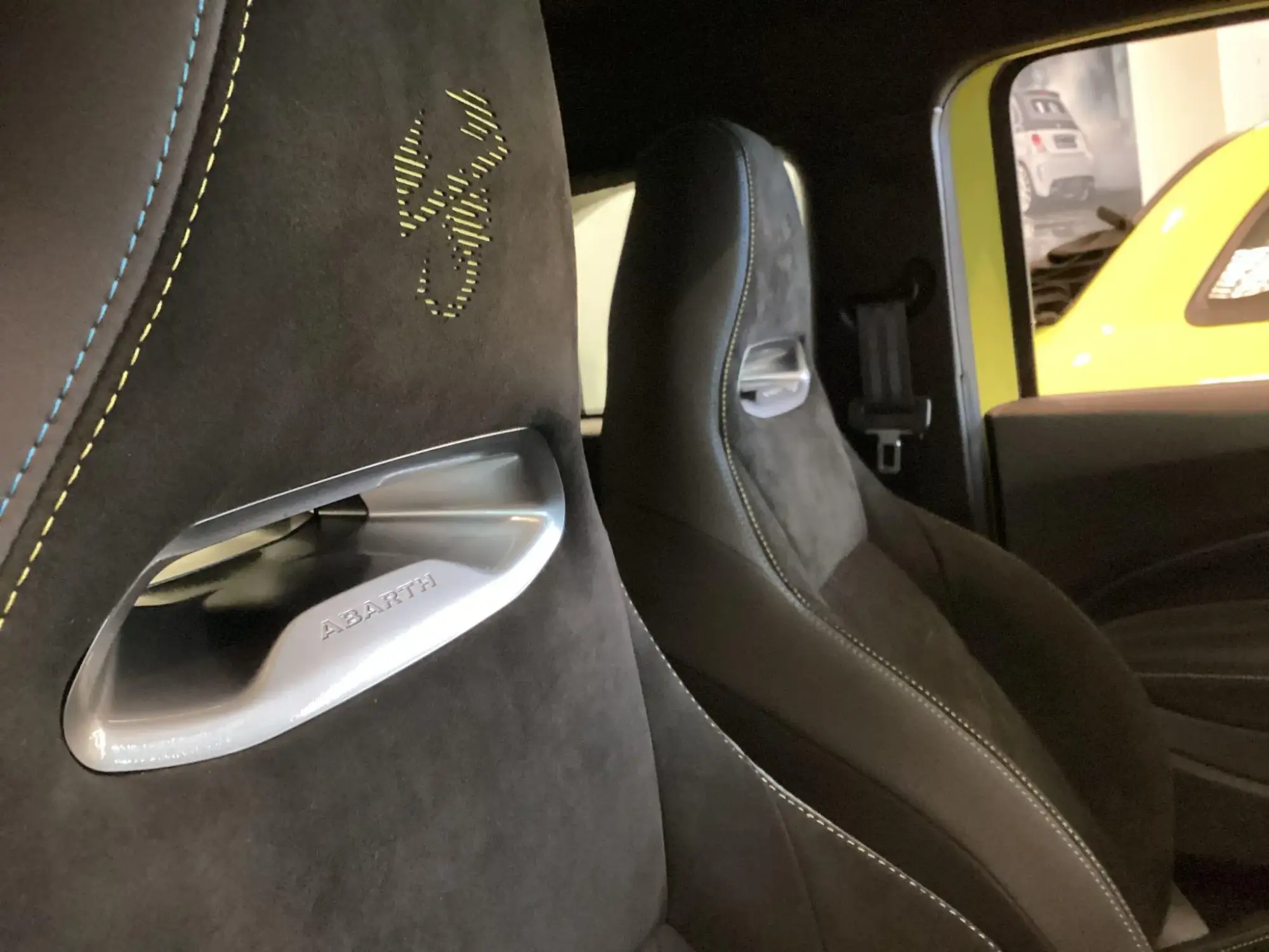 Abarth 500e Image 9
