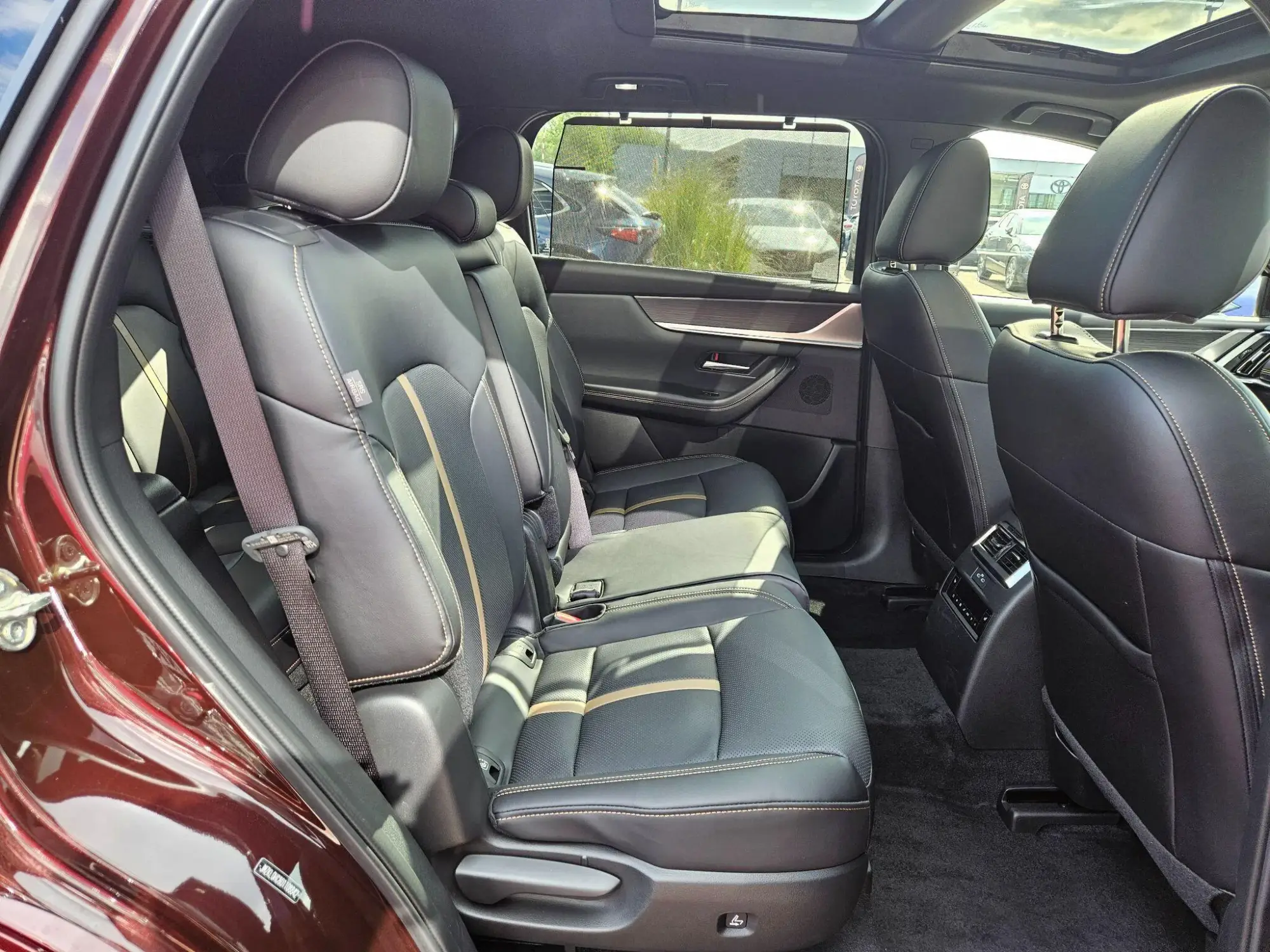 Mazda CX-80 Image 17 Mazda CX-80 Image 17
