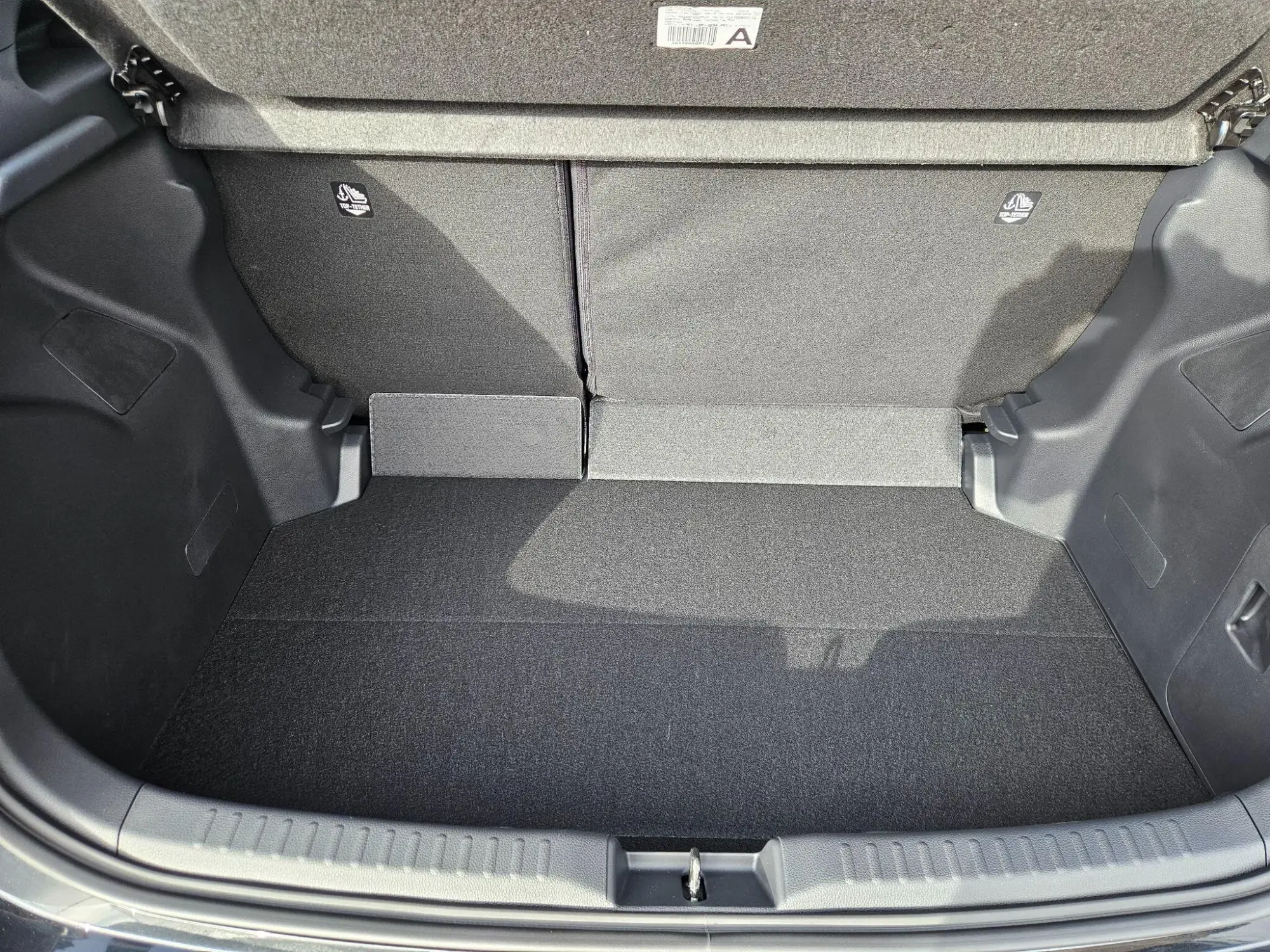 Mazda2 Hybrid Image 9