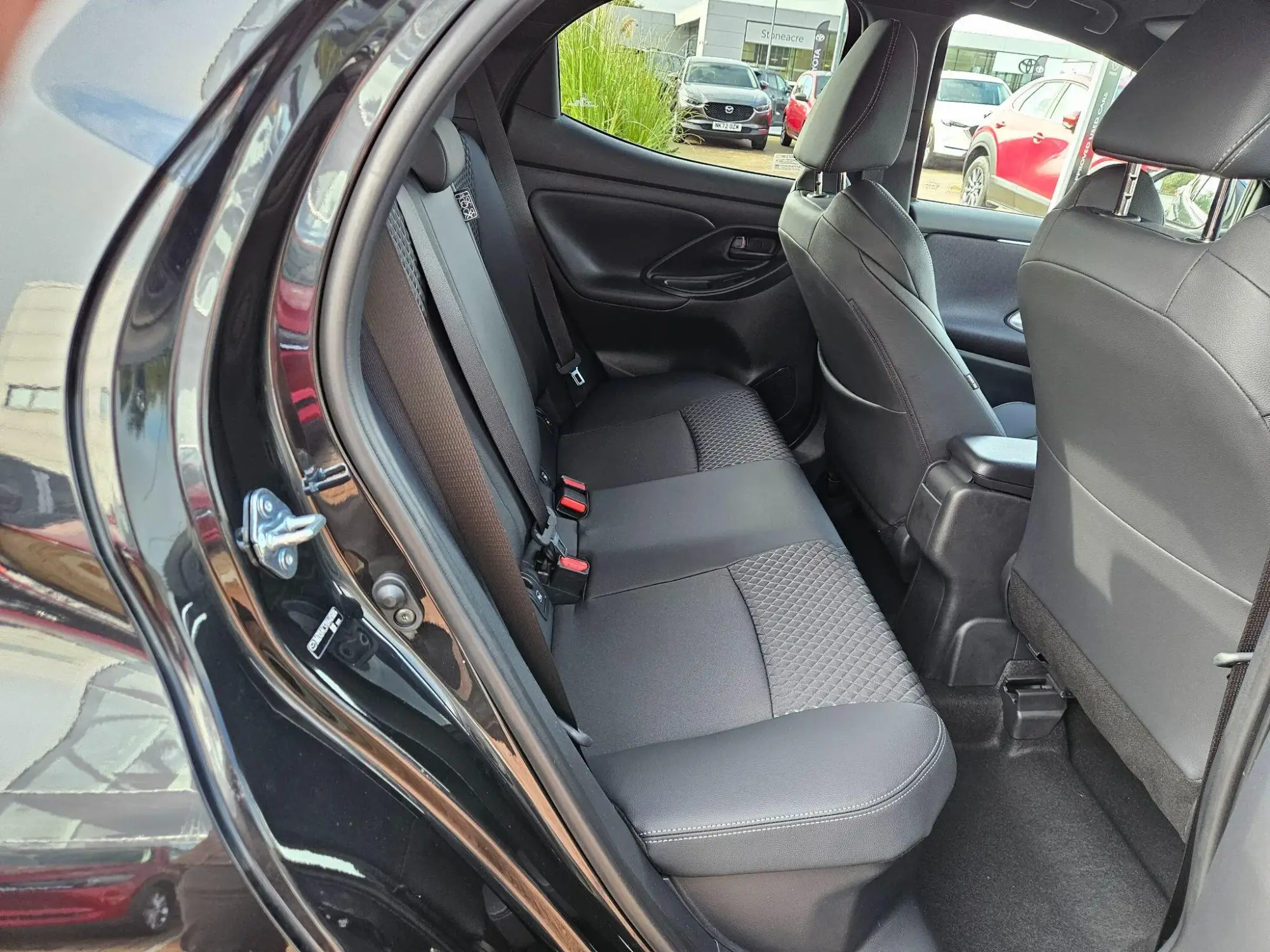 Mazda2 Hybrid Image 16