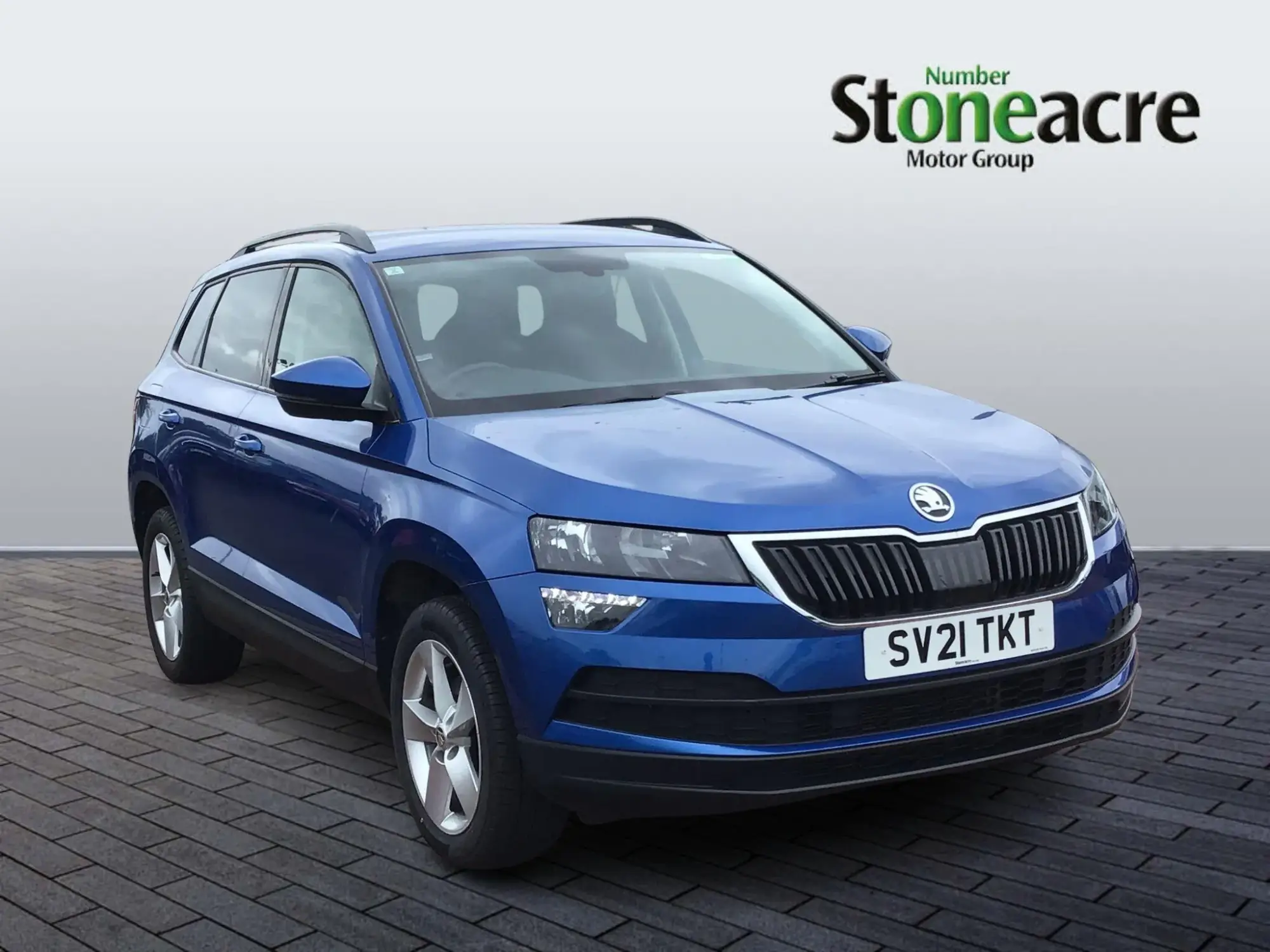 Skoda Karoq 1.5 TSI ACT SE Euro 6 (s/s) 5dr SV21TKT Image 1
