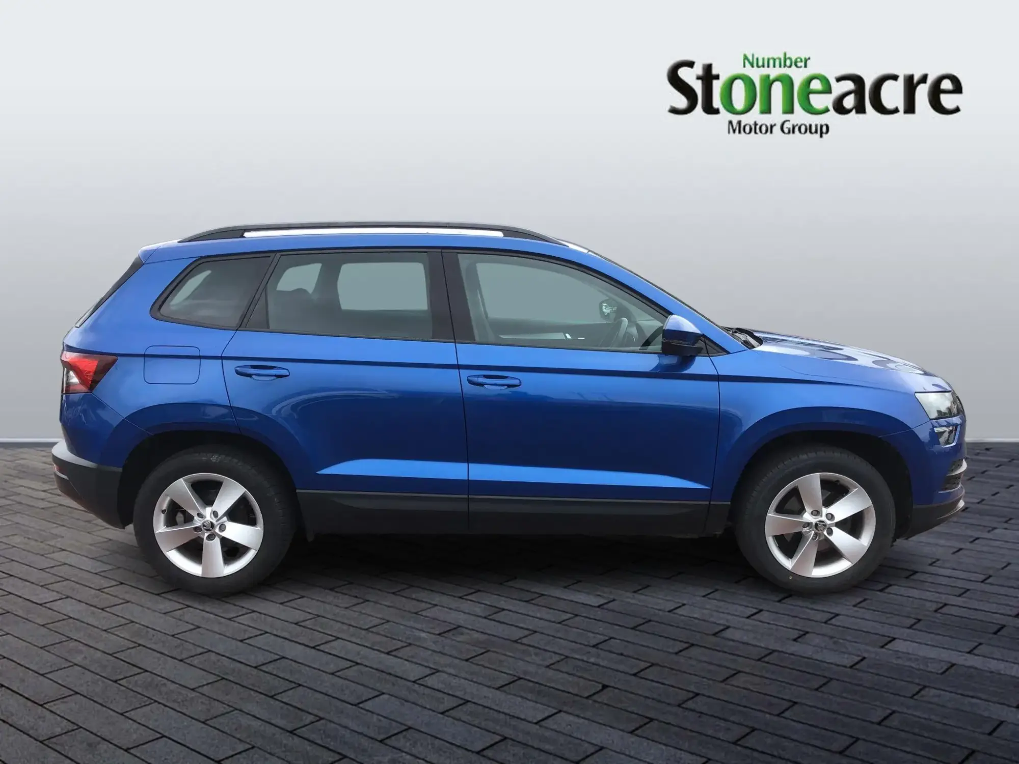 Skoda Karoq 1.5 TSI ACT SE Euro 6 (s/s) 5dr SV21TKT Image 2
