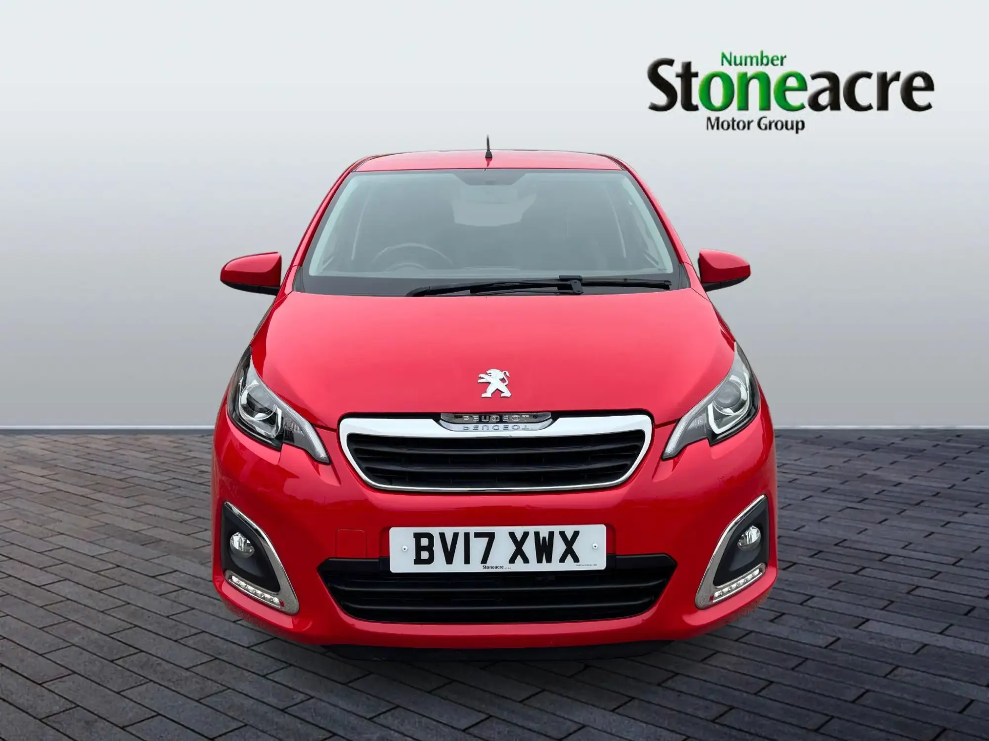 Peugeot 108 1.2 PureTech Allure Hatchback 5dr Petrol Manual Euro 6 (82 ps) BV17XWX Image 2