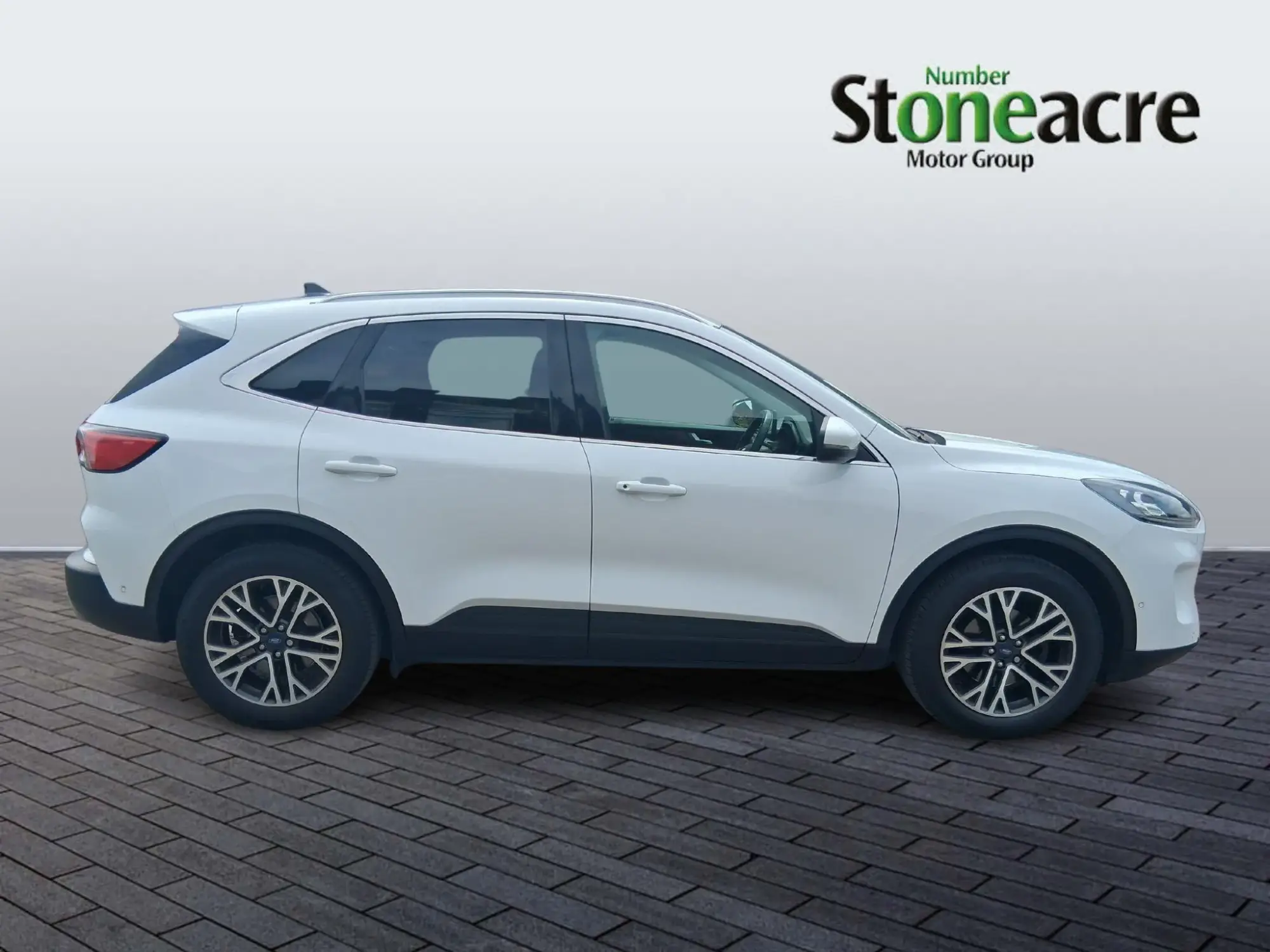 Ford Kuga 1.5T EcoBoost Titanium First Edition Euro 6 (s/s) 5dr ML70YEB Image 2