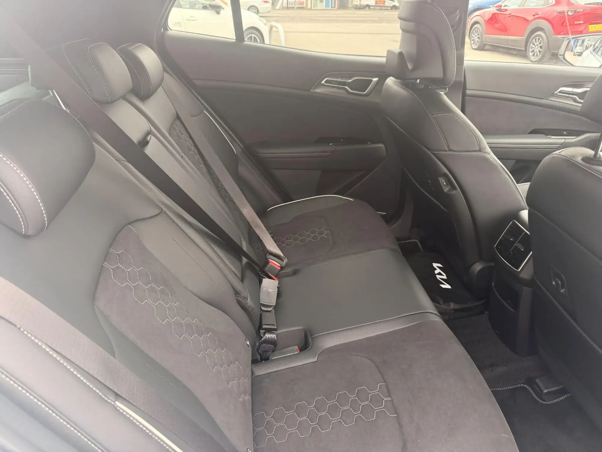 Kia Sportage Plug-In Hybrid Image 10
