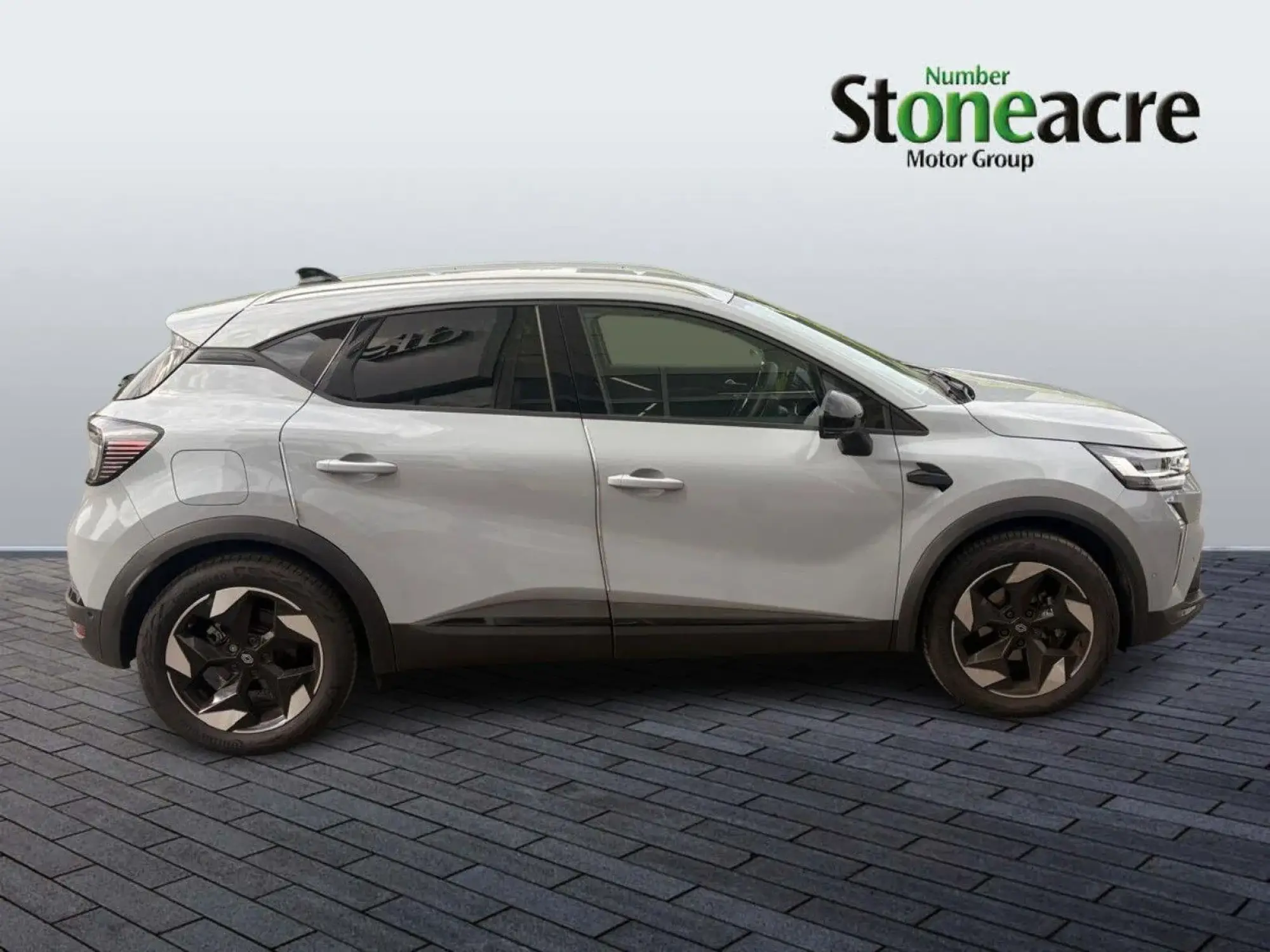 Renault Captur 1.0 TCe techno Euro 6 (s/s) 5dr DN74MVS Image 2