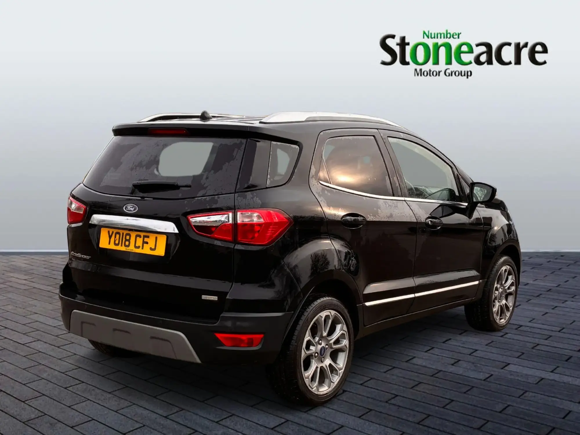 Ford EcoSport 1.0T EcoBoost Titanium Euro 6 (s/s) 5dr YO18CFJ Image 3