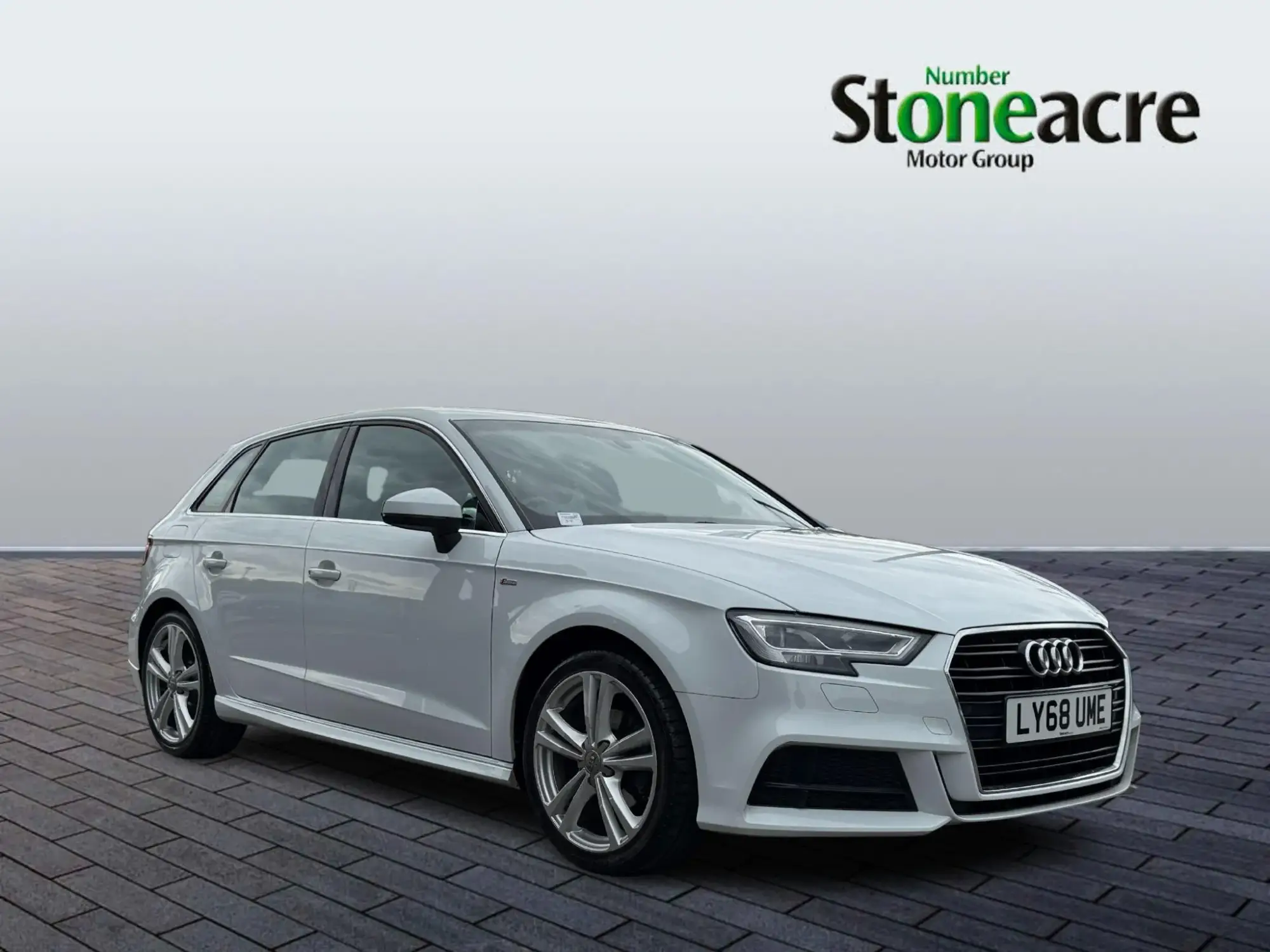 Audi A3 1.0 TFSI 30 S line Sportback S Tronic Euro 6 (s/s) 5dr LY68UME Image 1
