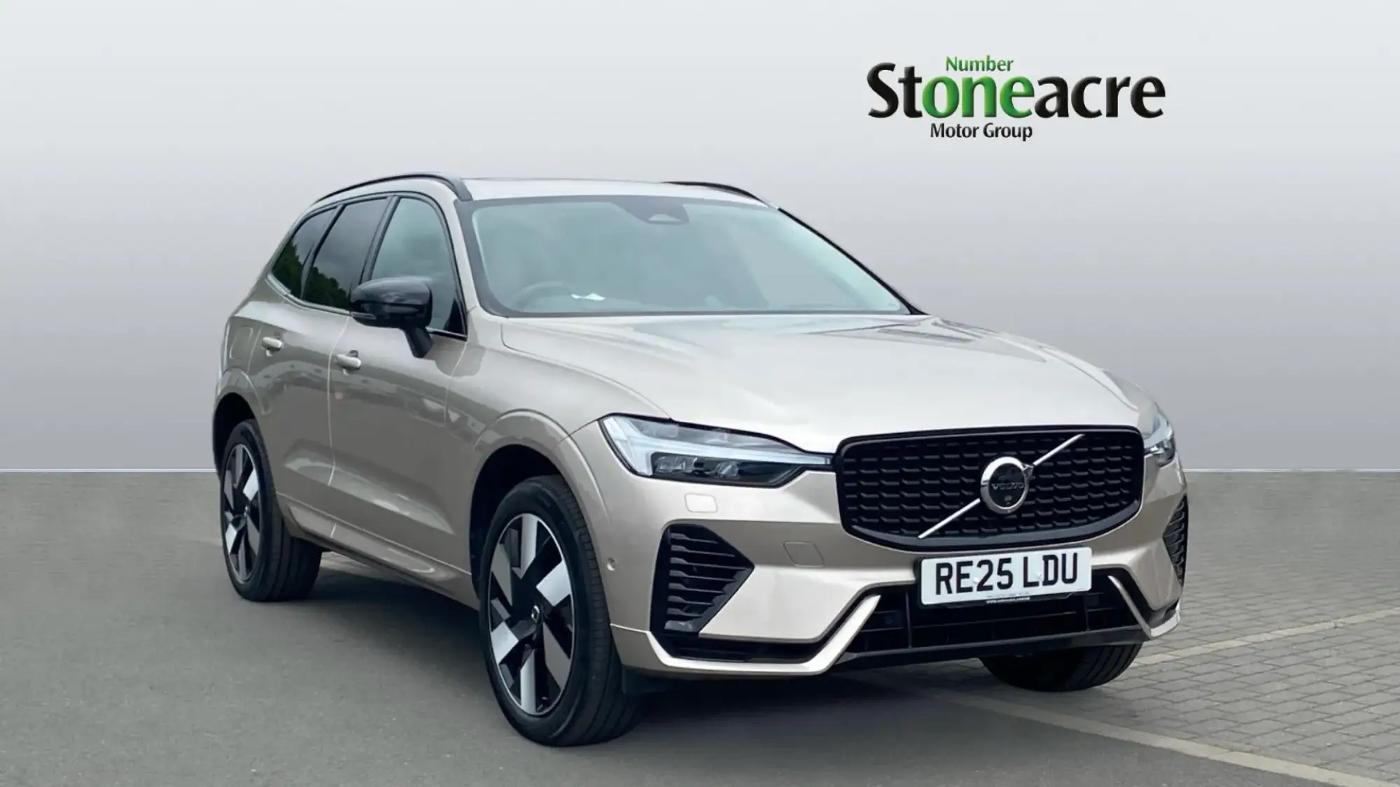 Volvo XC60 Image 1