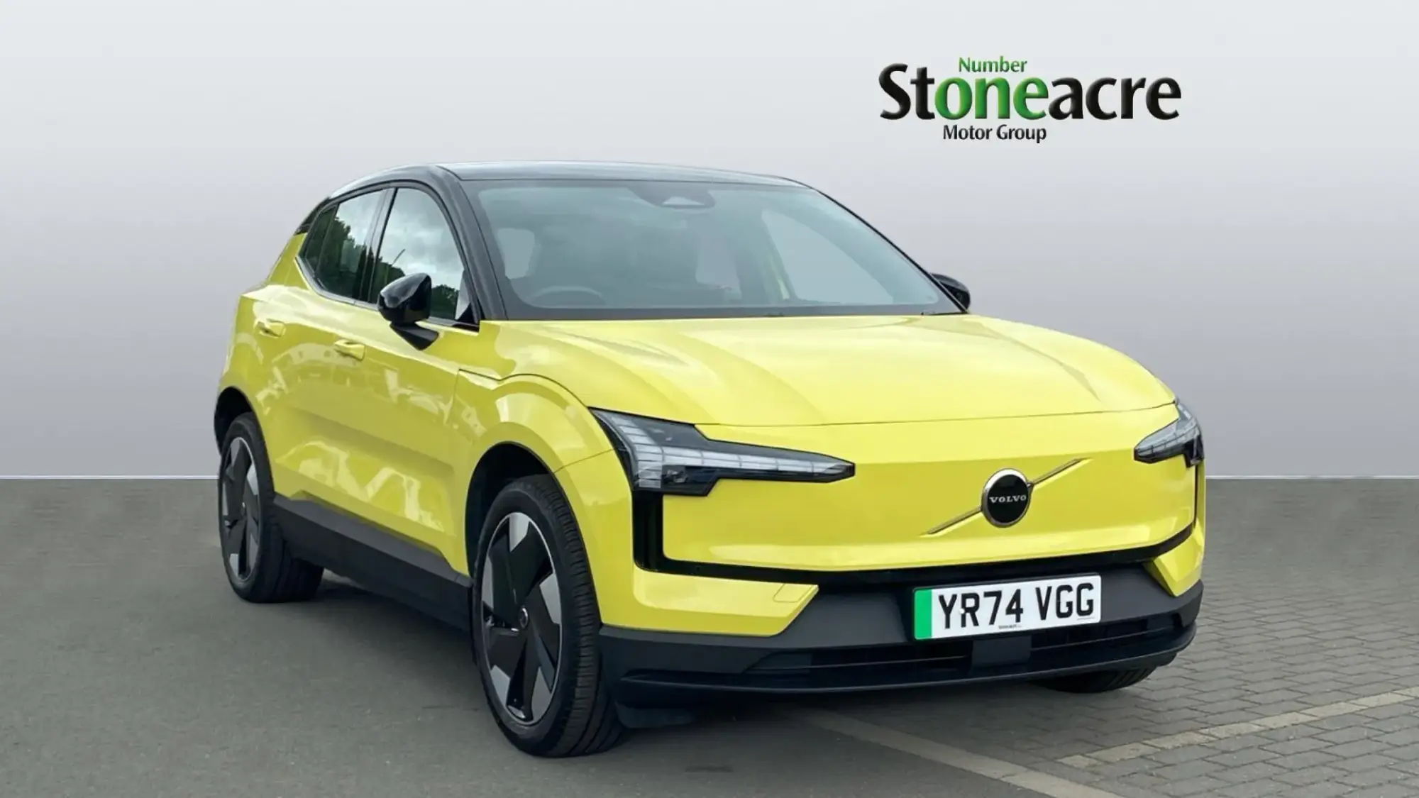 Volvo EX30 200kW SM Extended Range Plus 69kWh 5dr Auto YR74VGG Image 1